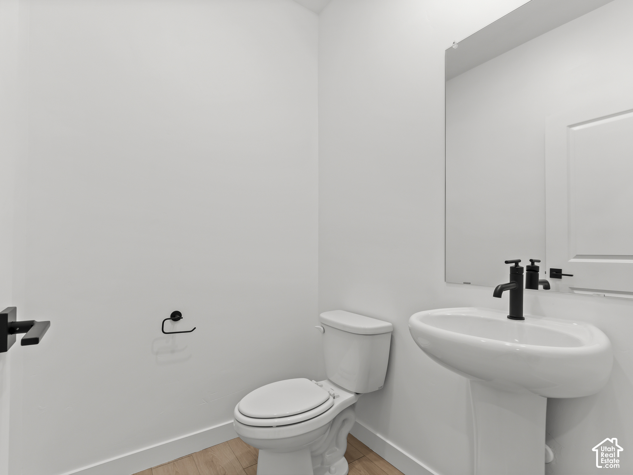 main property photo 19