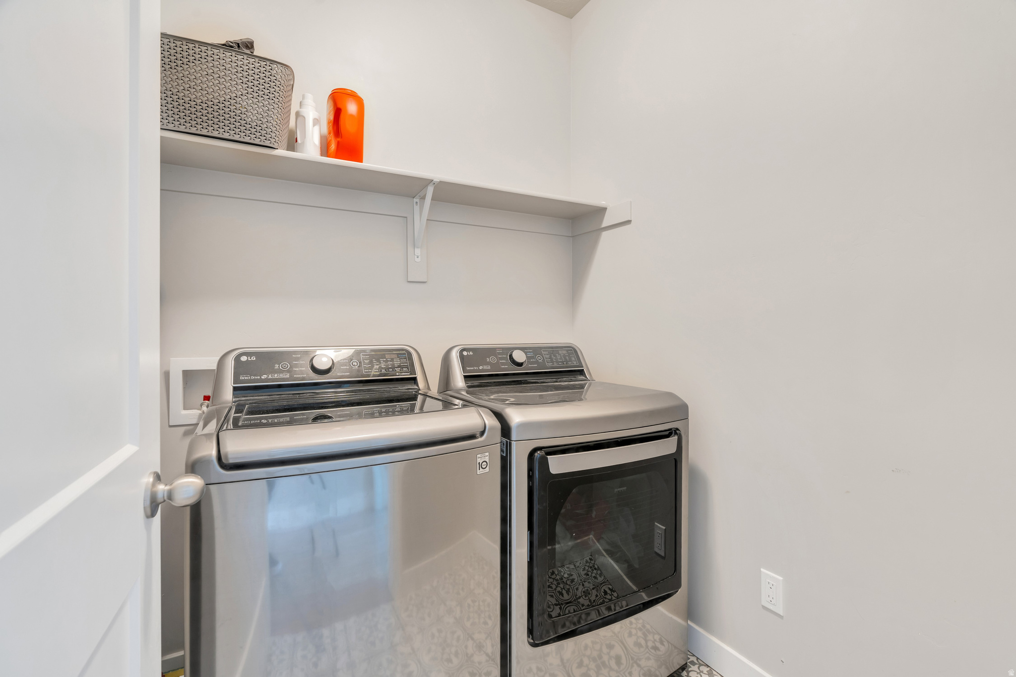 main property photo 23