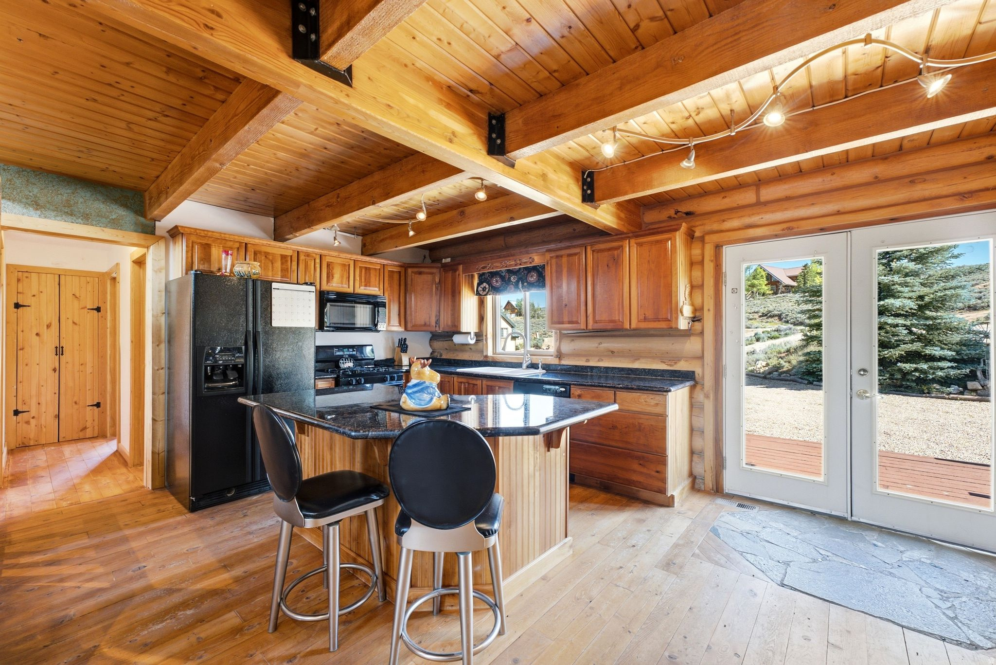 main property photo 18