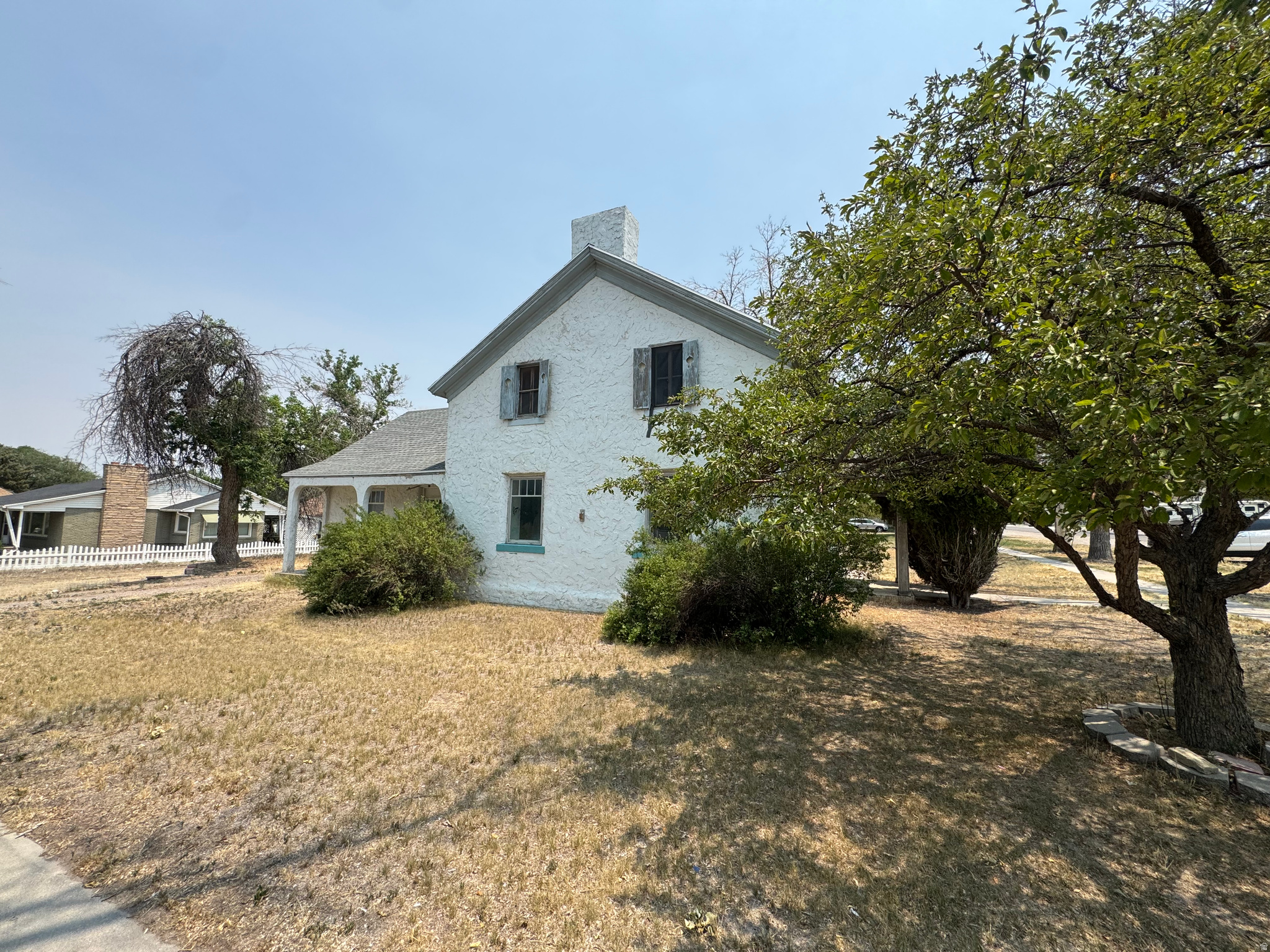 main property photo 4