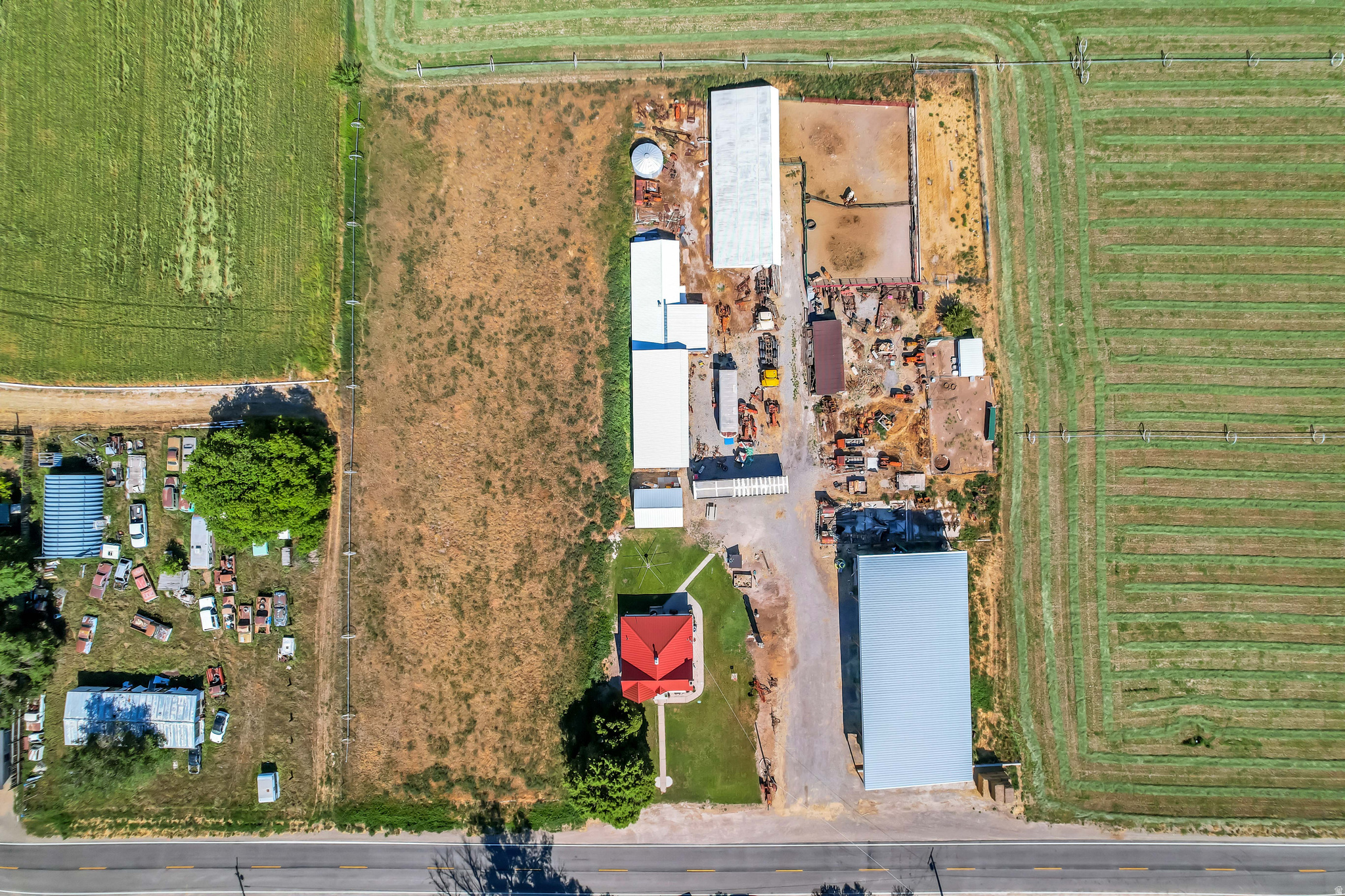 main property photo 32