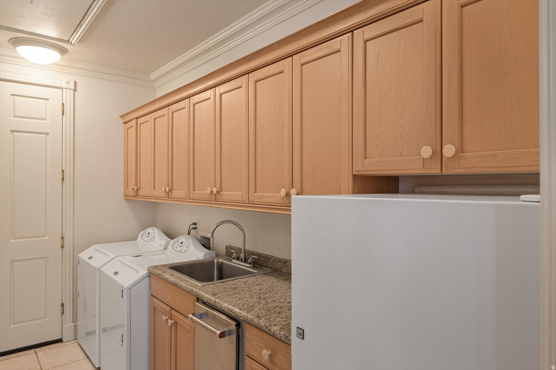 main property photo 75