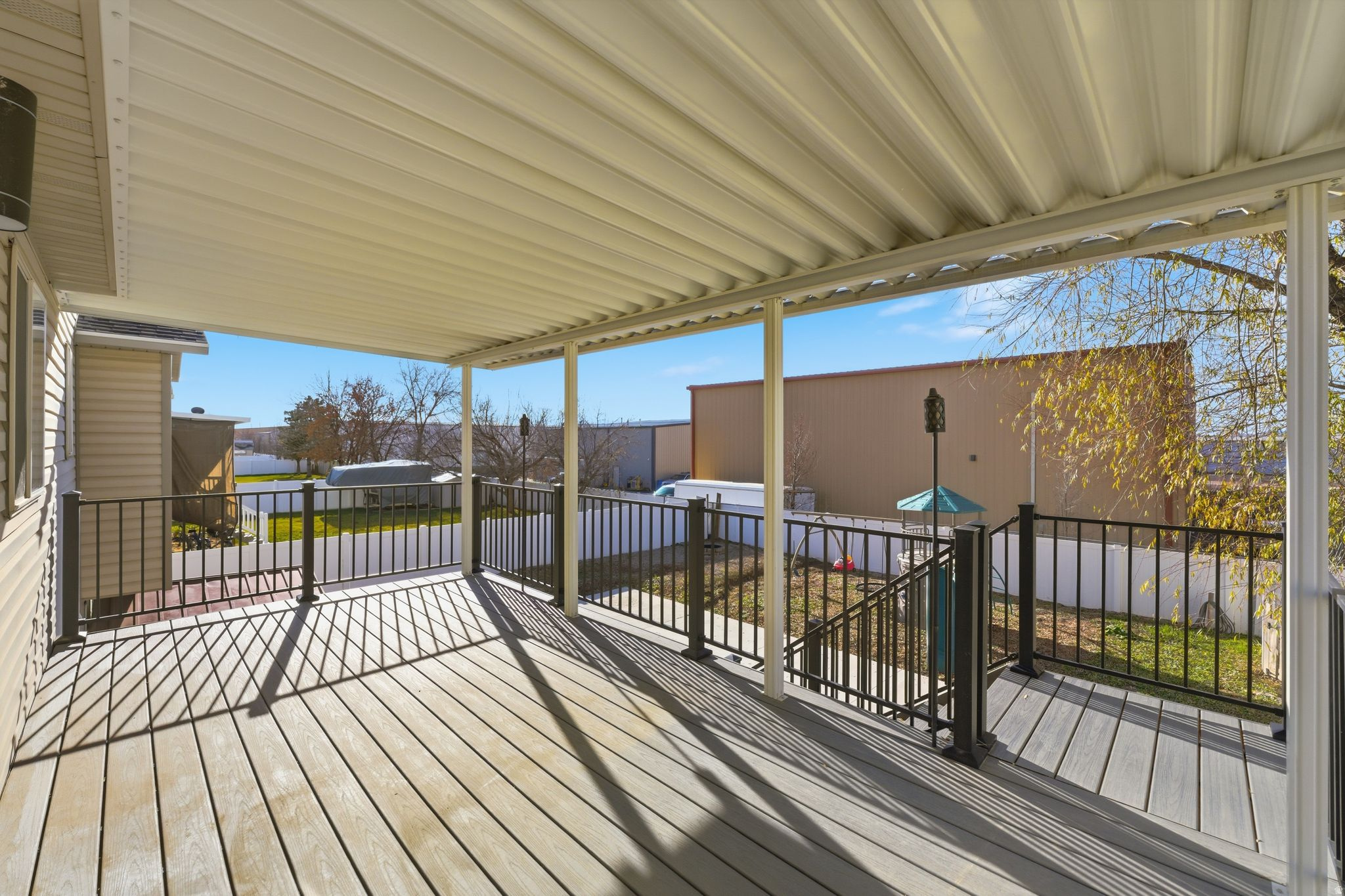 main property photo 27