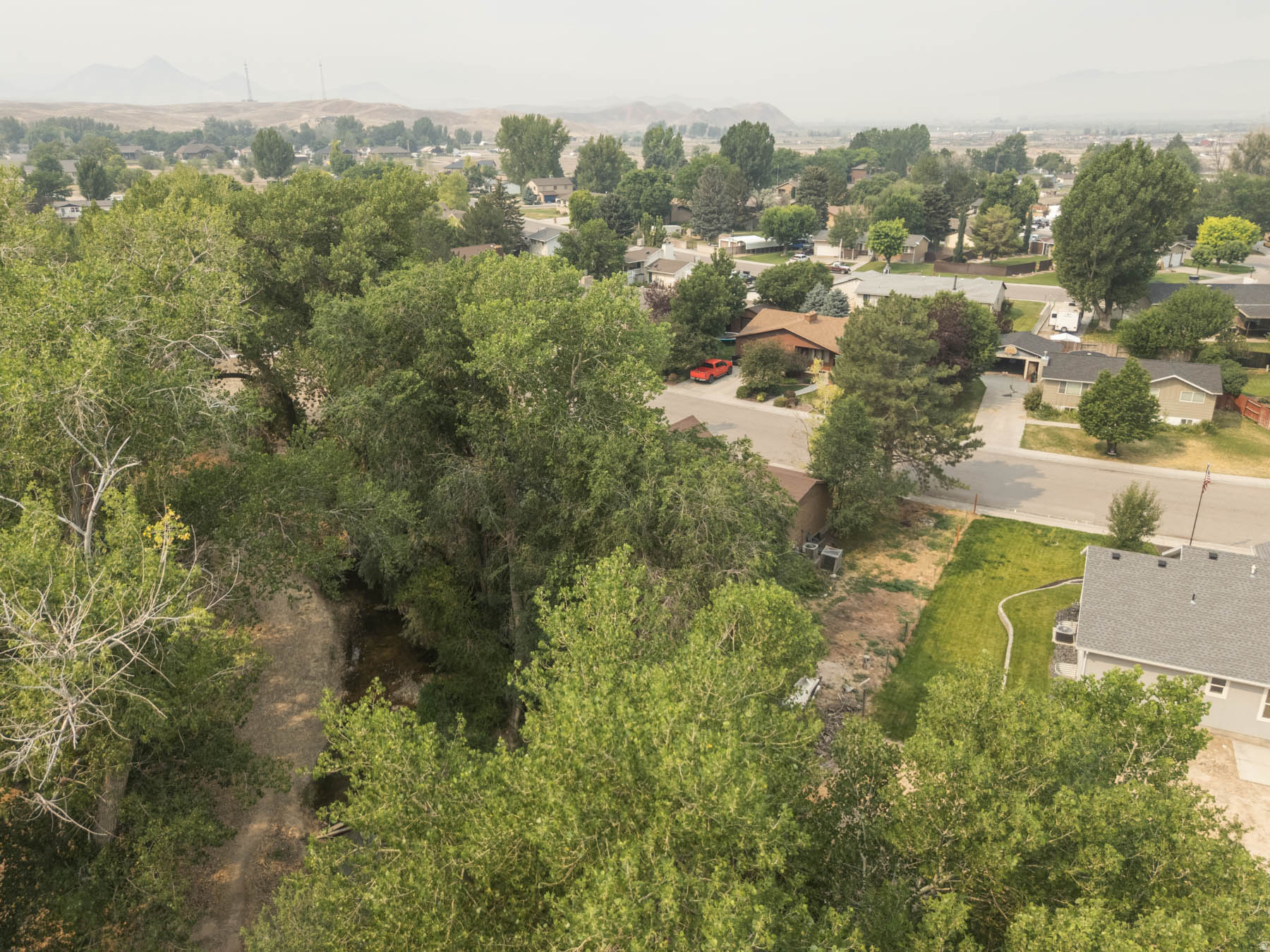 main property photo 45