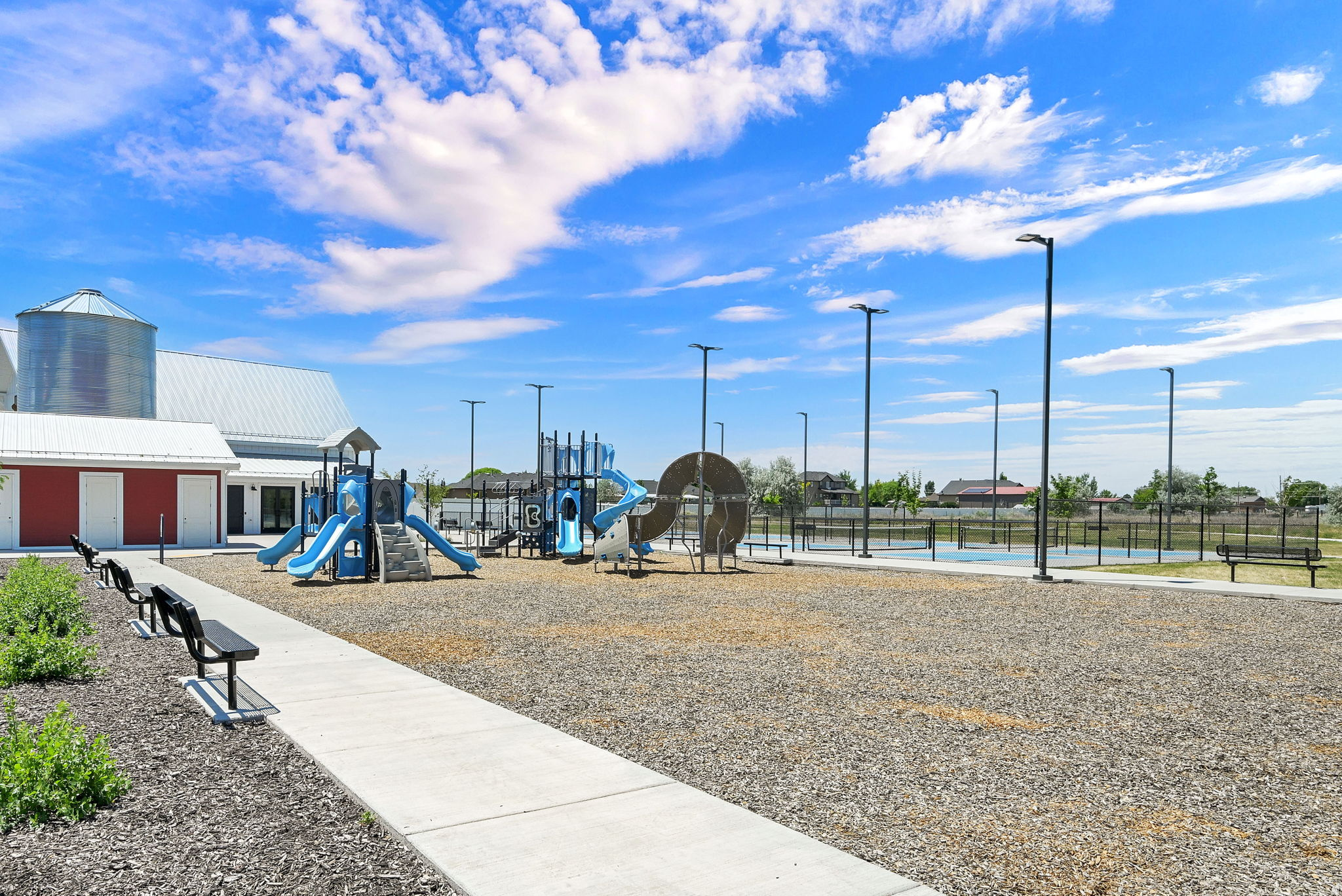 main property photo 32