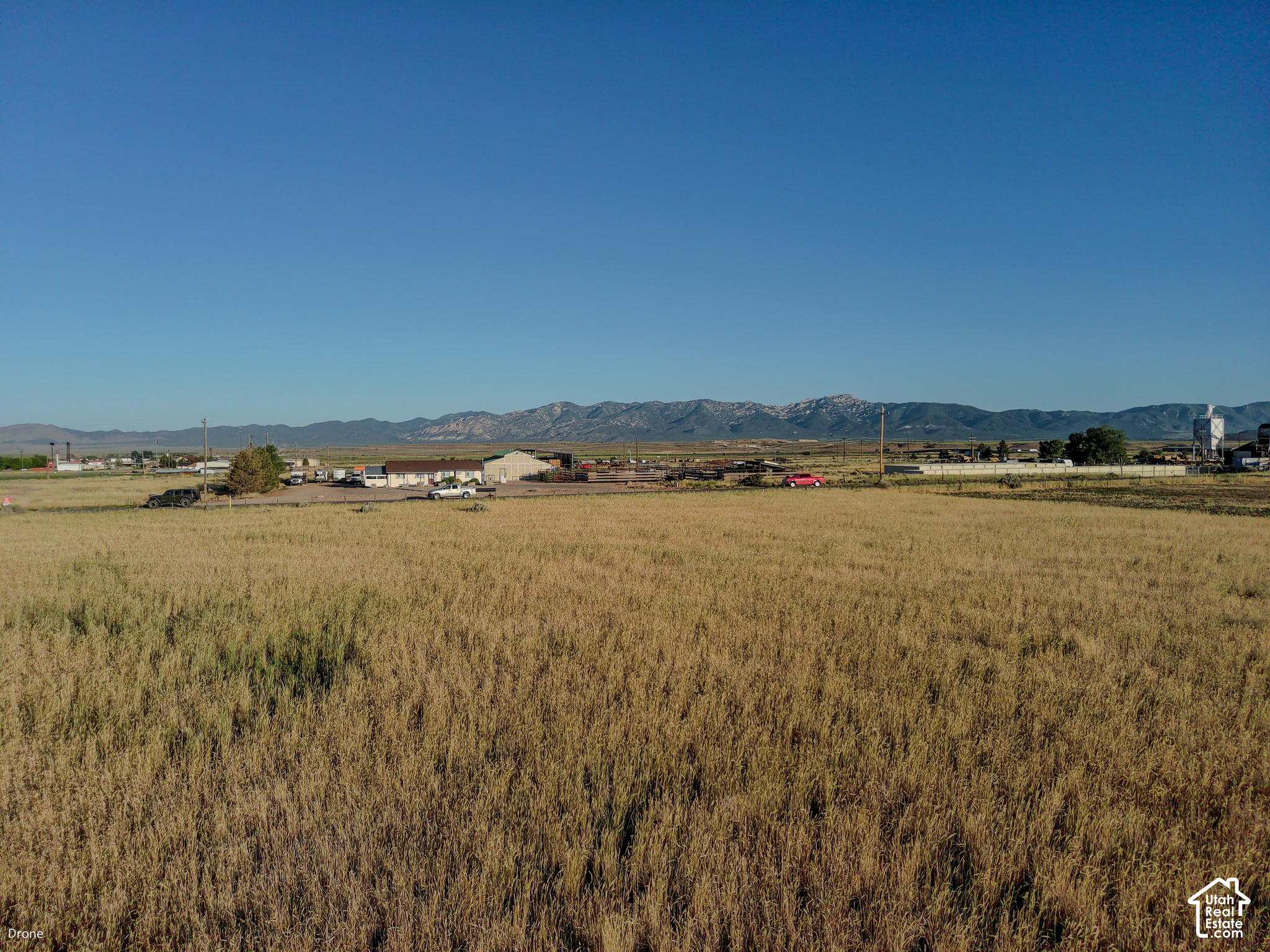 main property photo 13