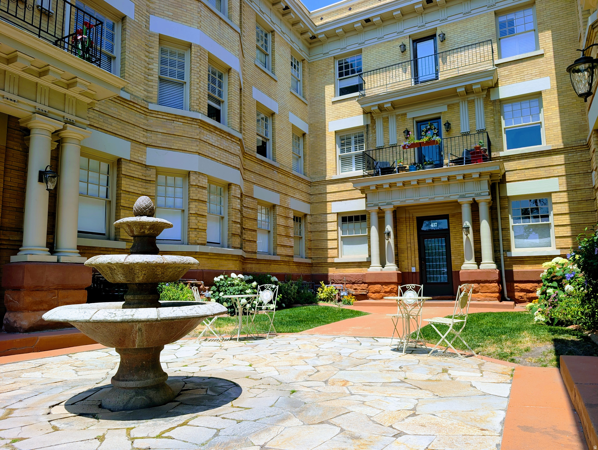 main property photo 25