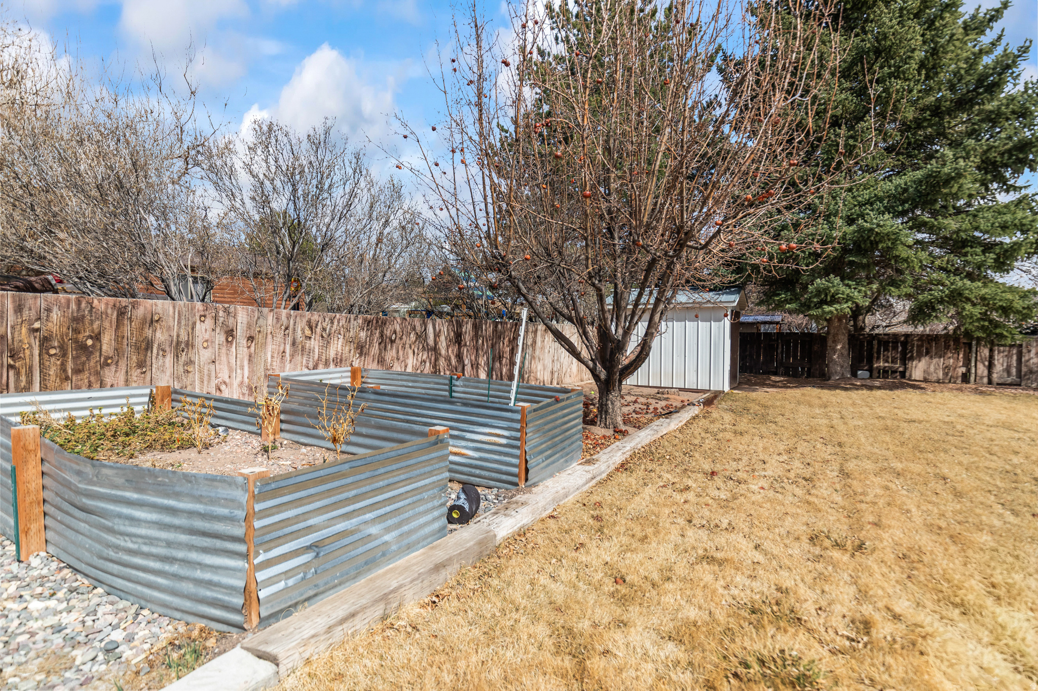 main property photo 37