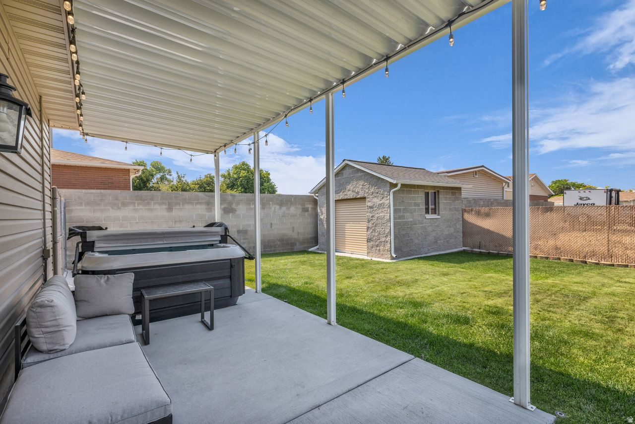 main property photo 26