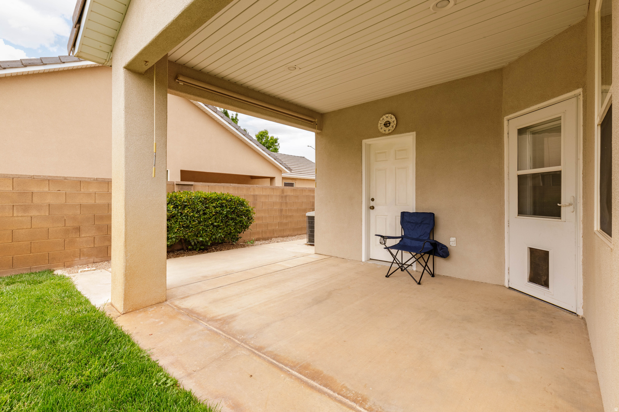 main property photo 20