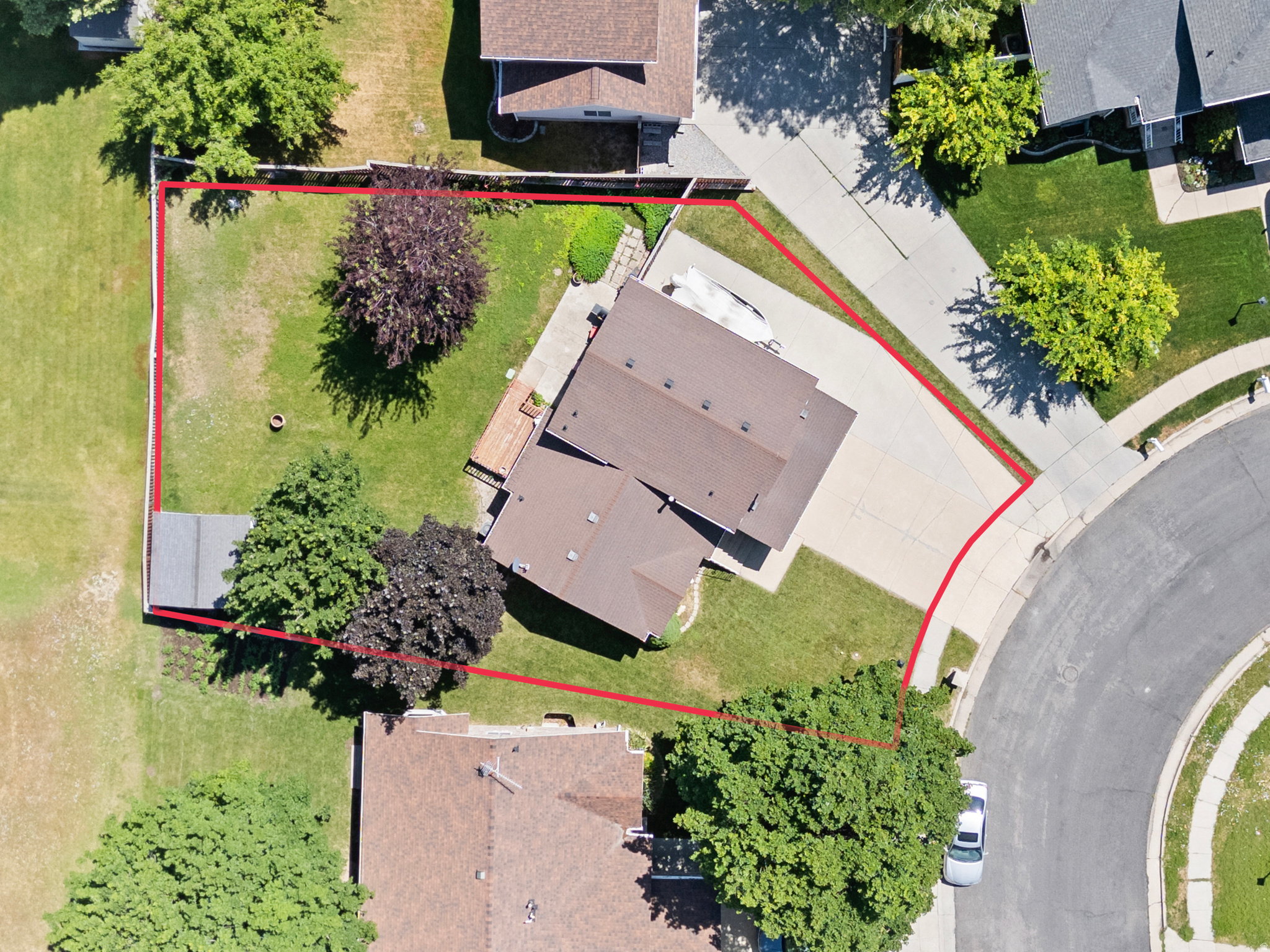 main property photo 24