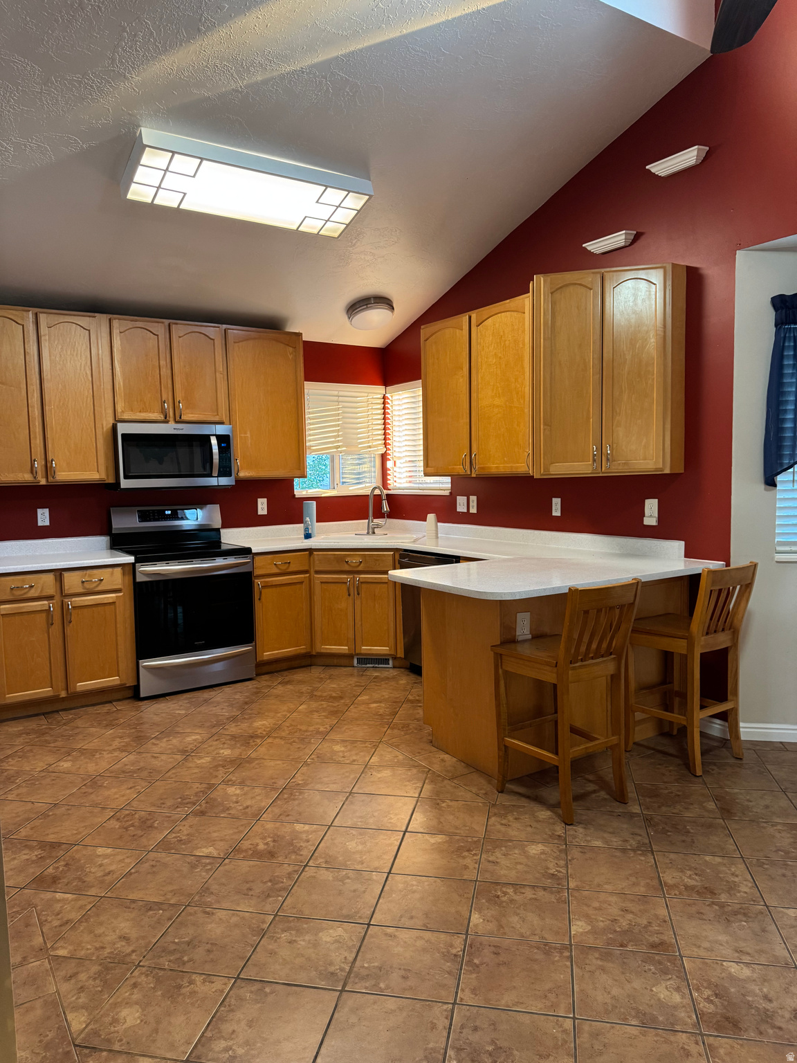 main property photo 5