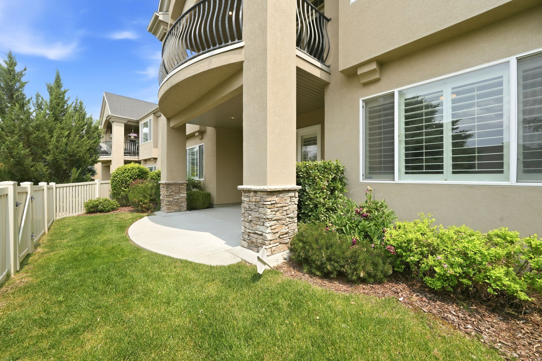 main property photo 43
