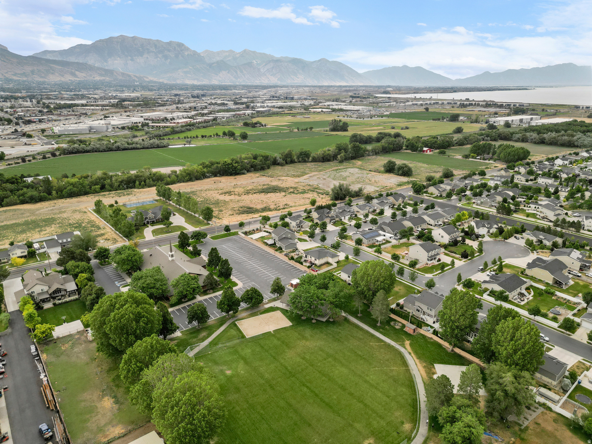 main property photo 41
