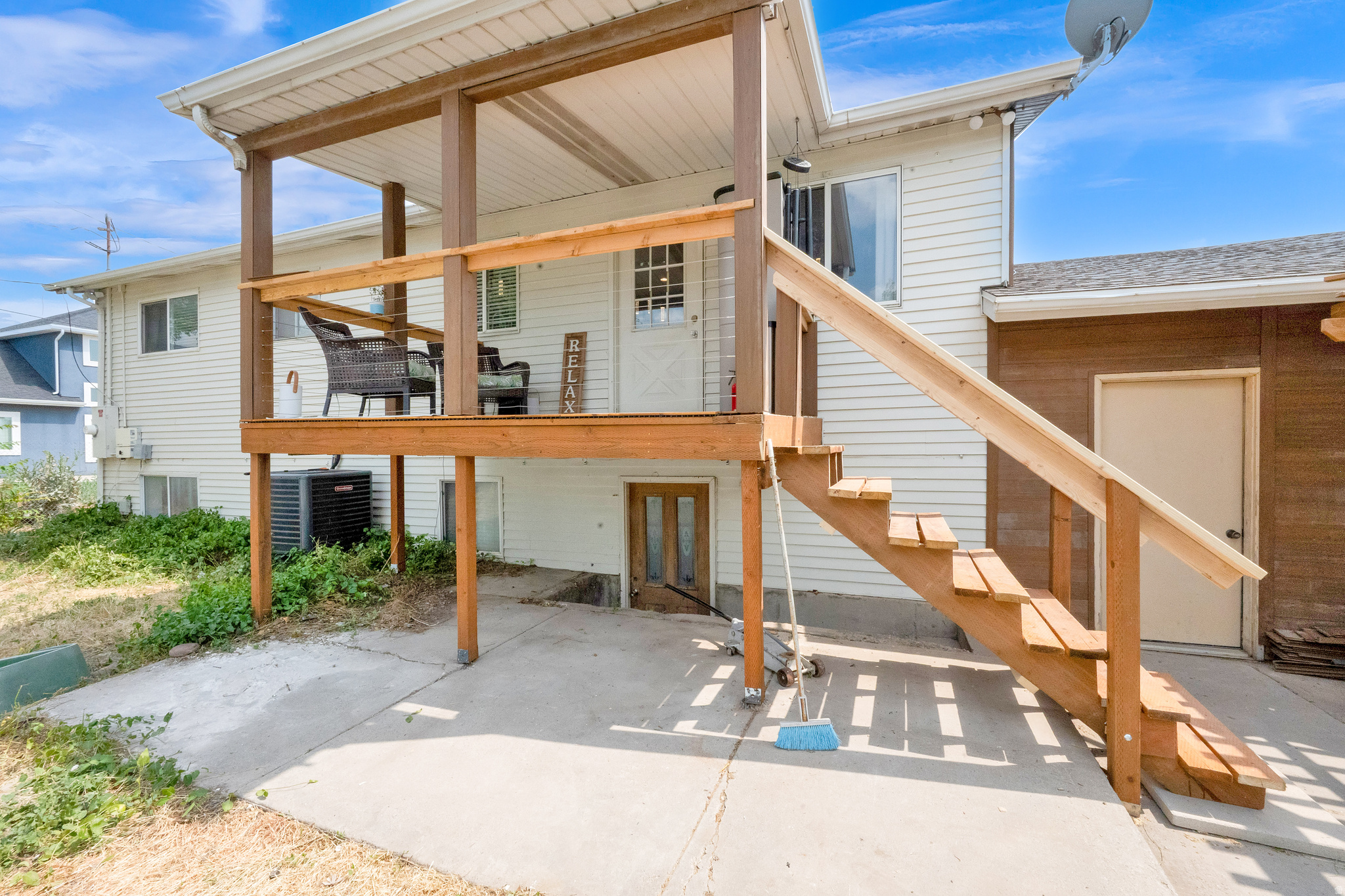 main property photo 23