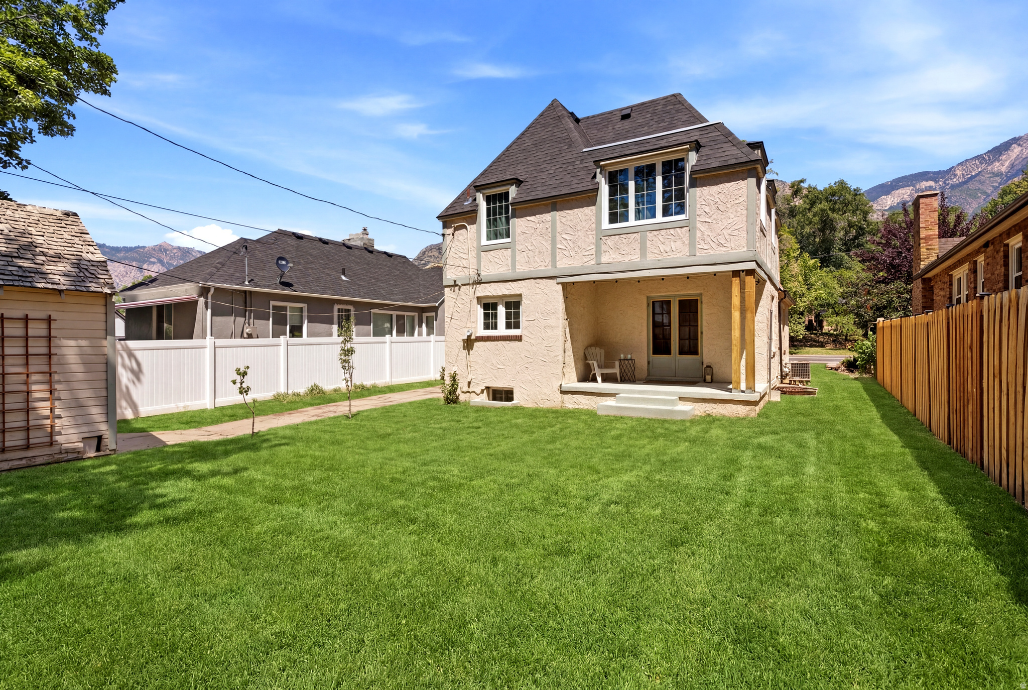 main property photo 22
