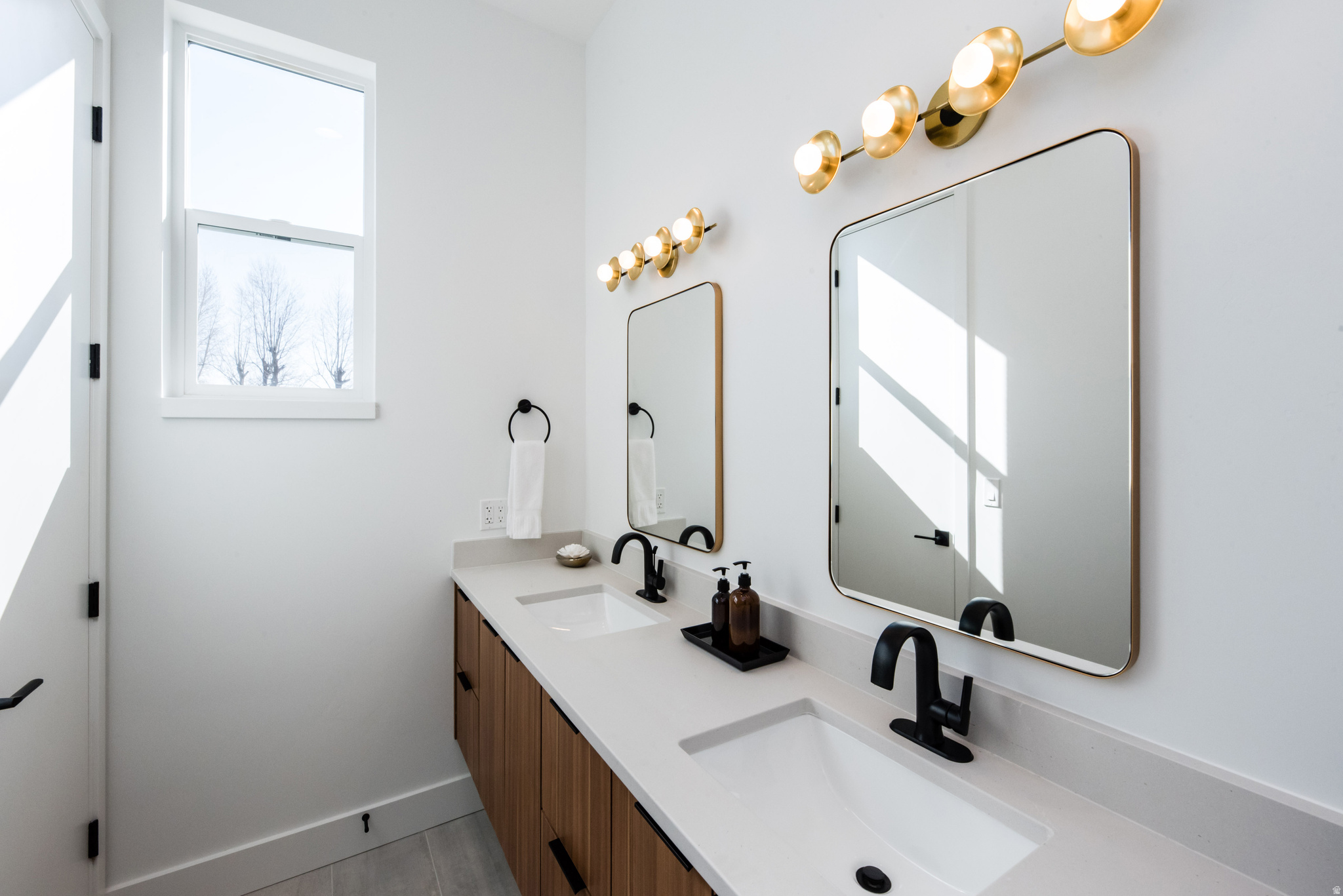 main property photo 68