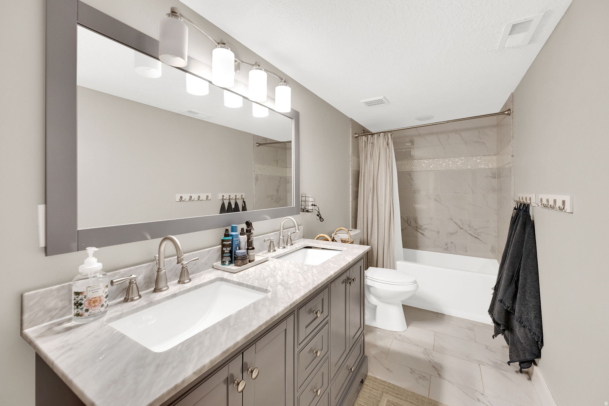 main property photo 78