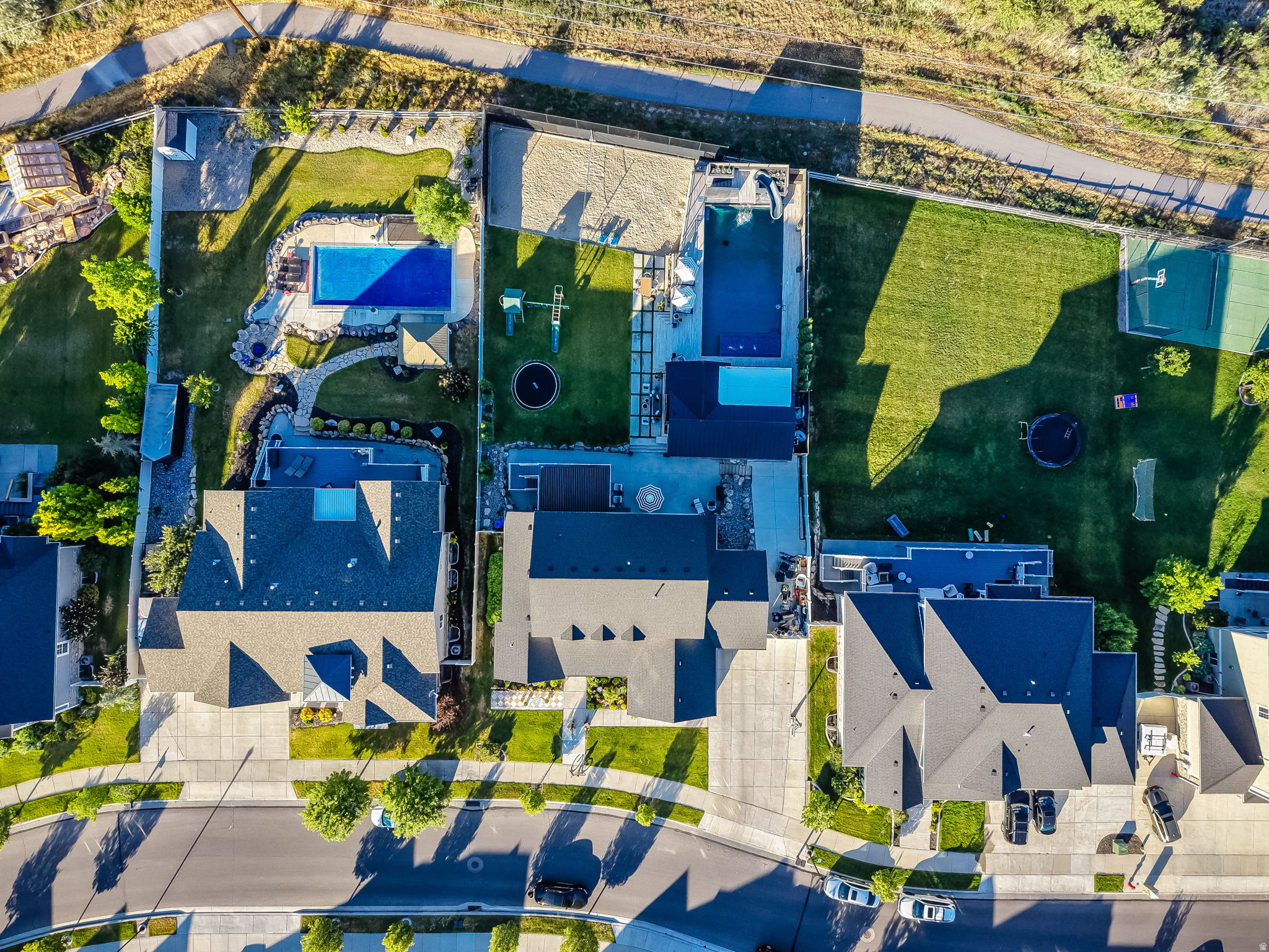 main property photo 99