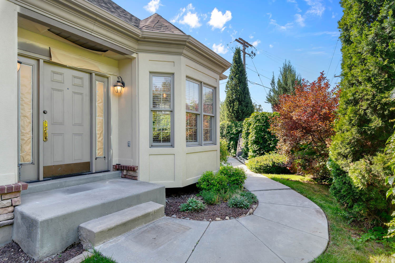 main property photo 22
