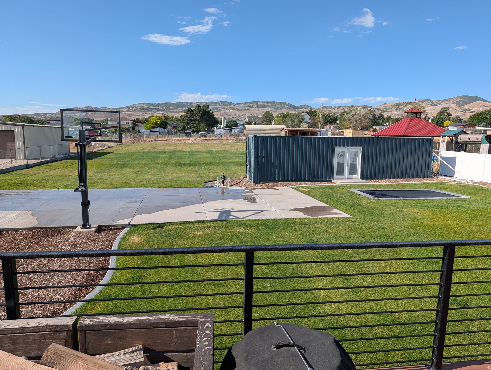 main property photo 28