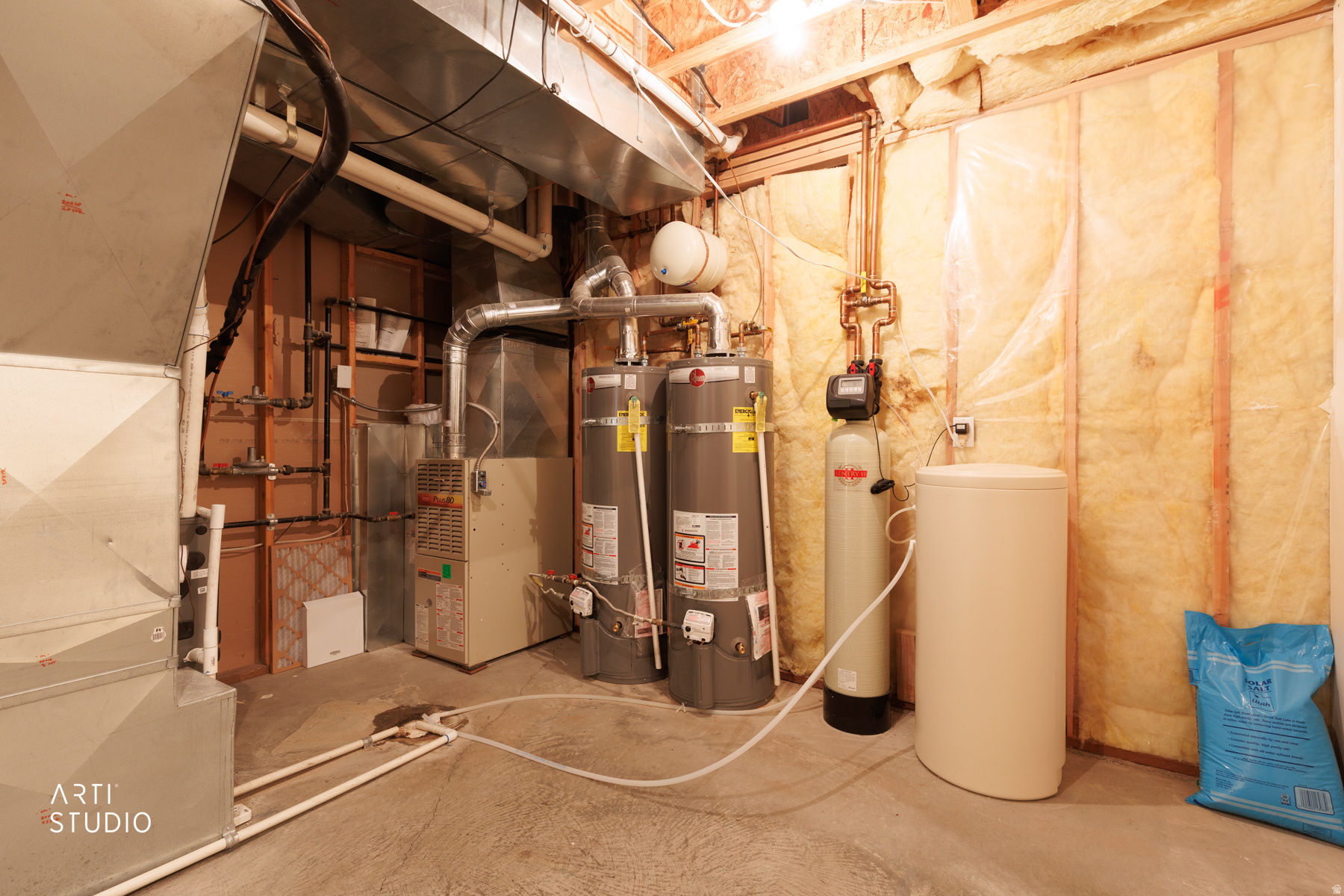 main property photo 37