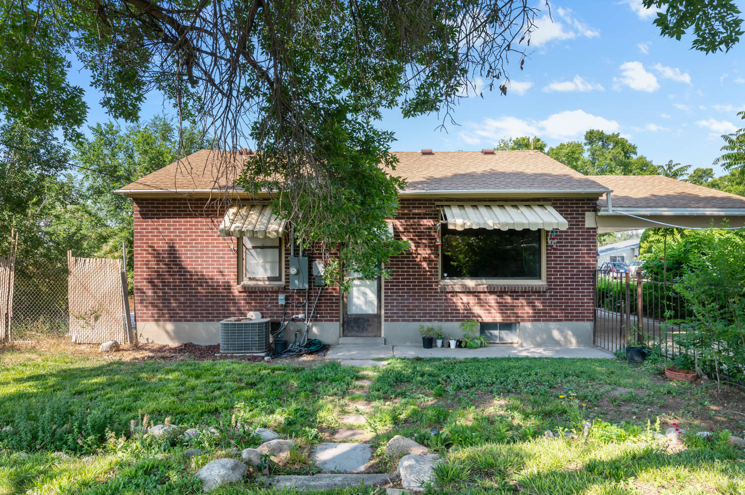 main property photo 23