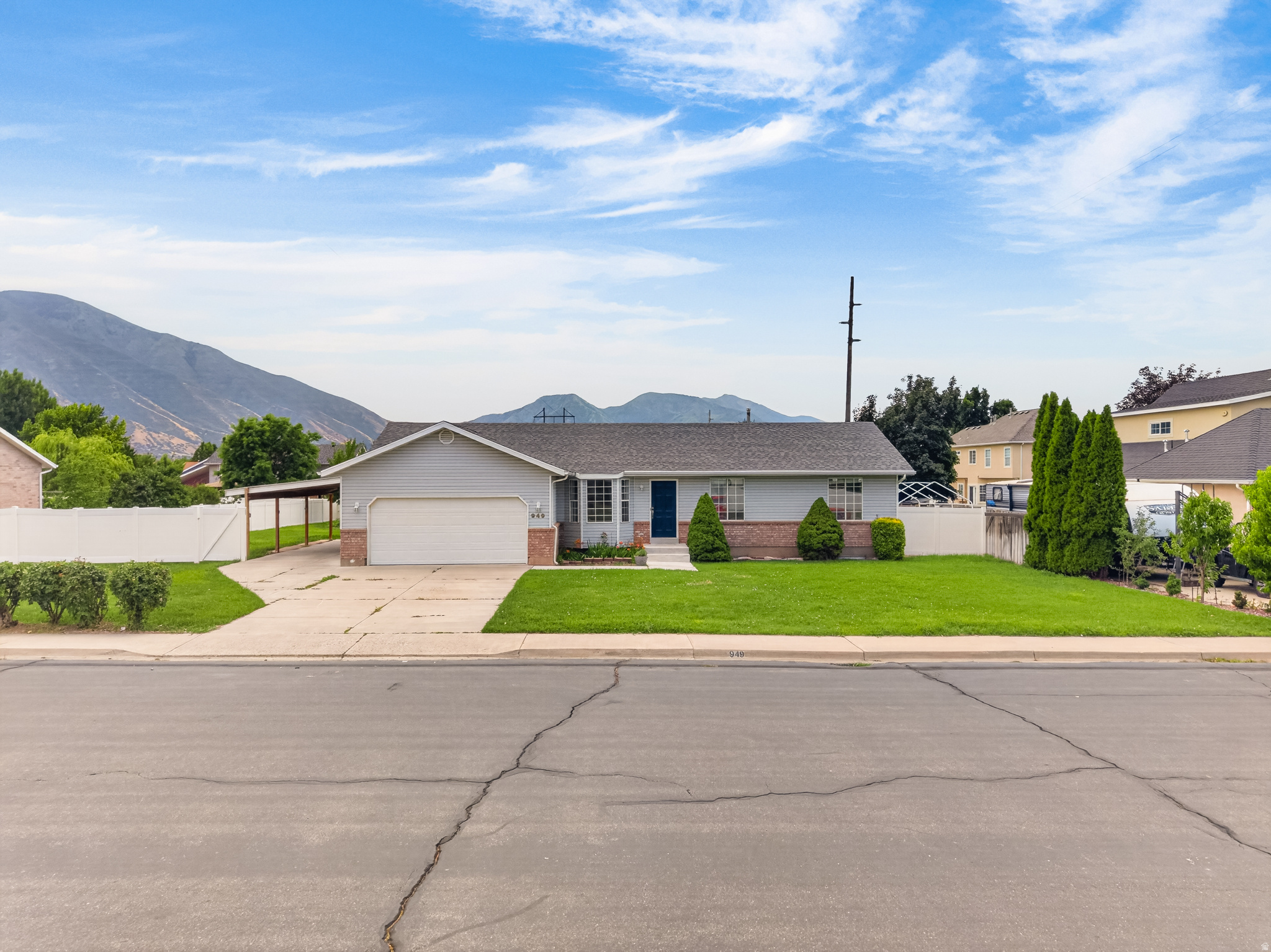 main property photo 0