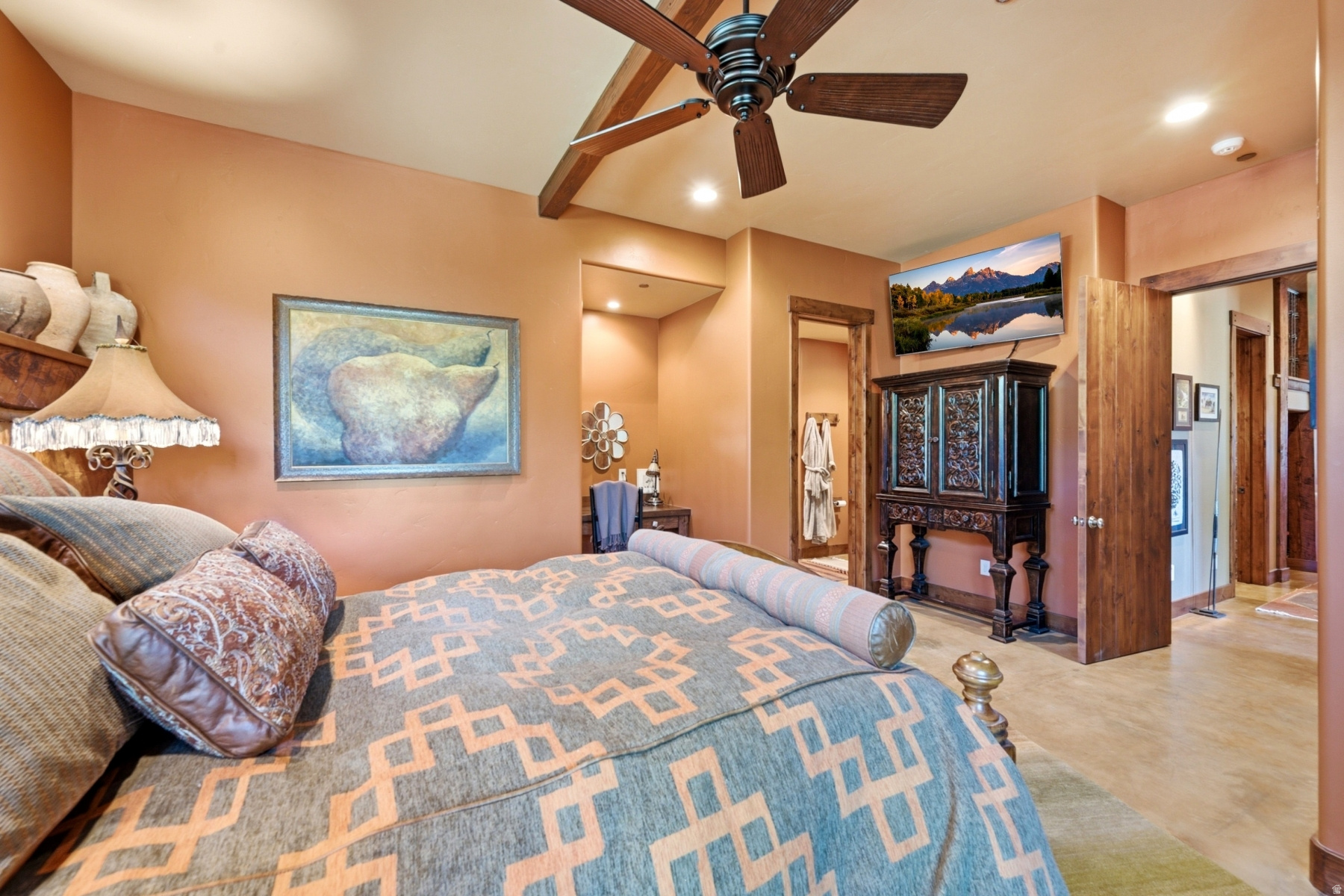 main property photo 48