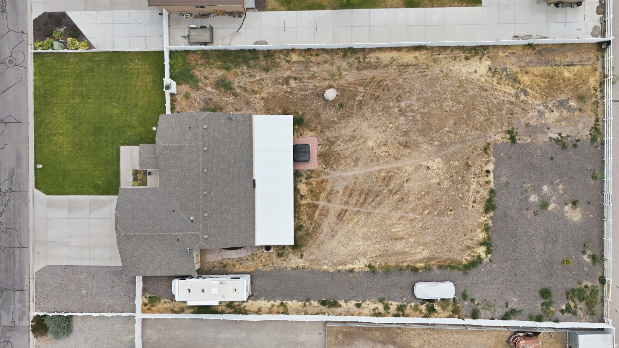 main property photo 50