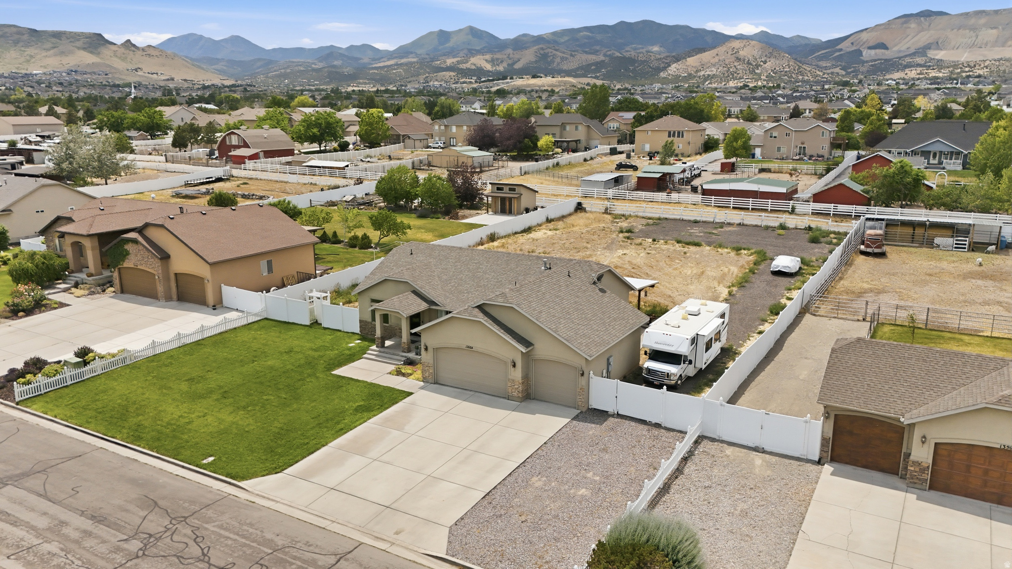main property photo 53