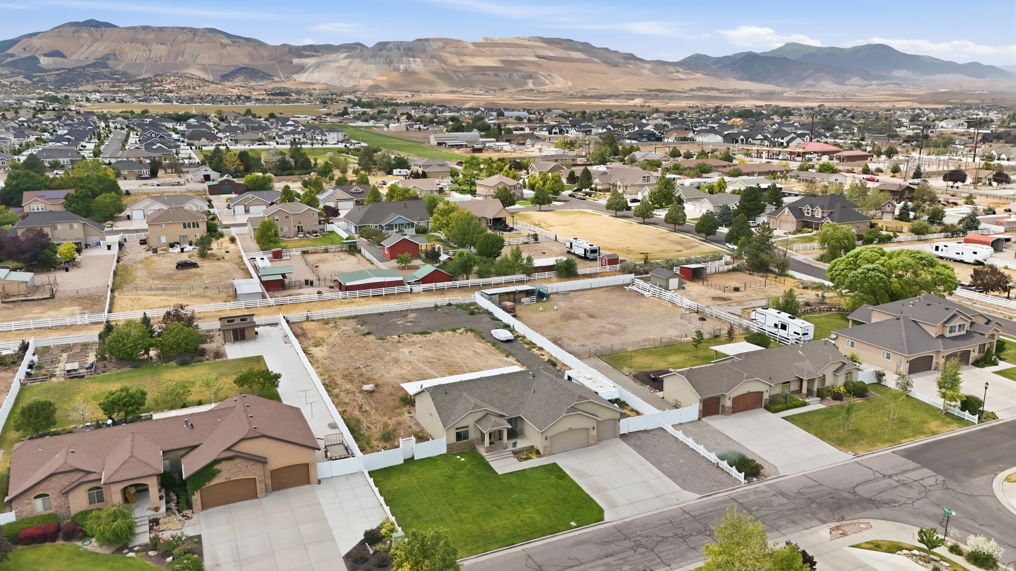main property photo 56