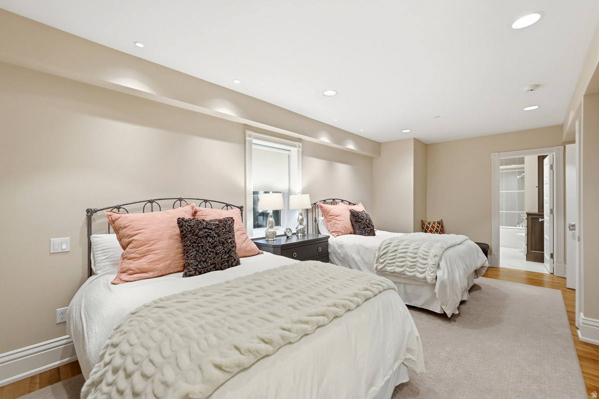 main property photo 51