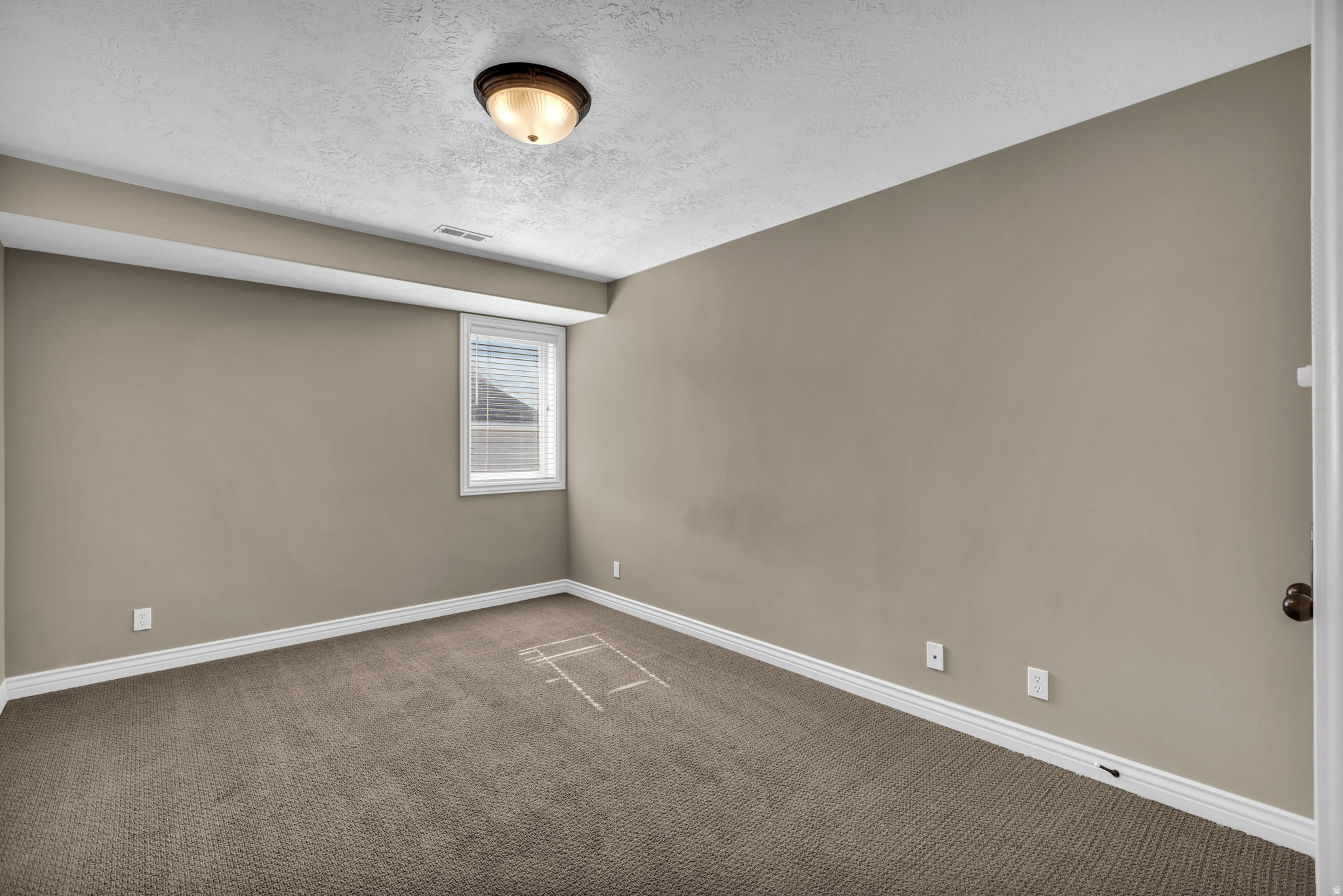 main property photo 67