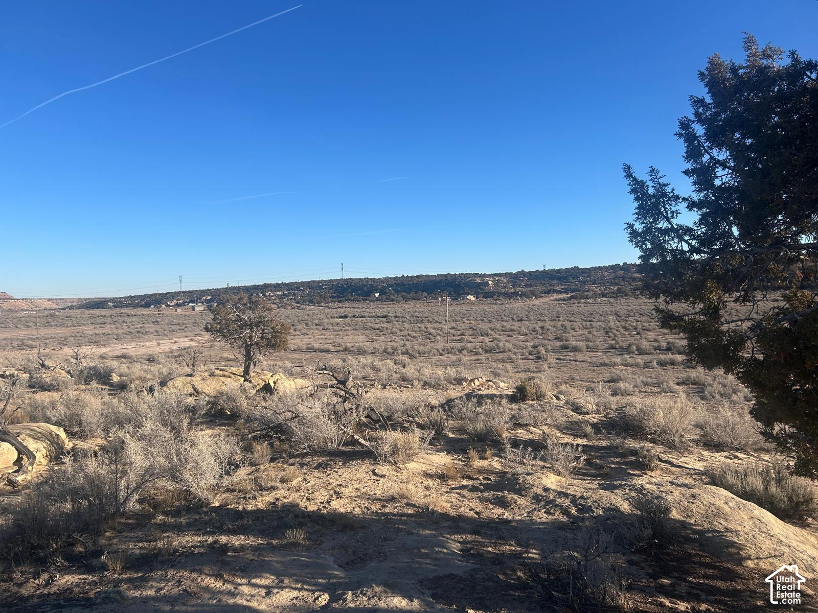 main property photo 16