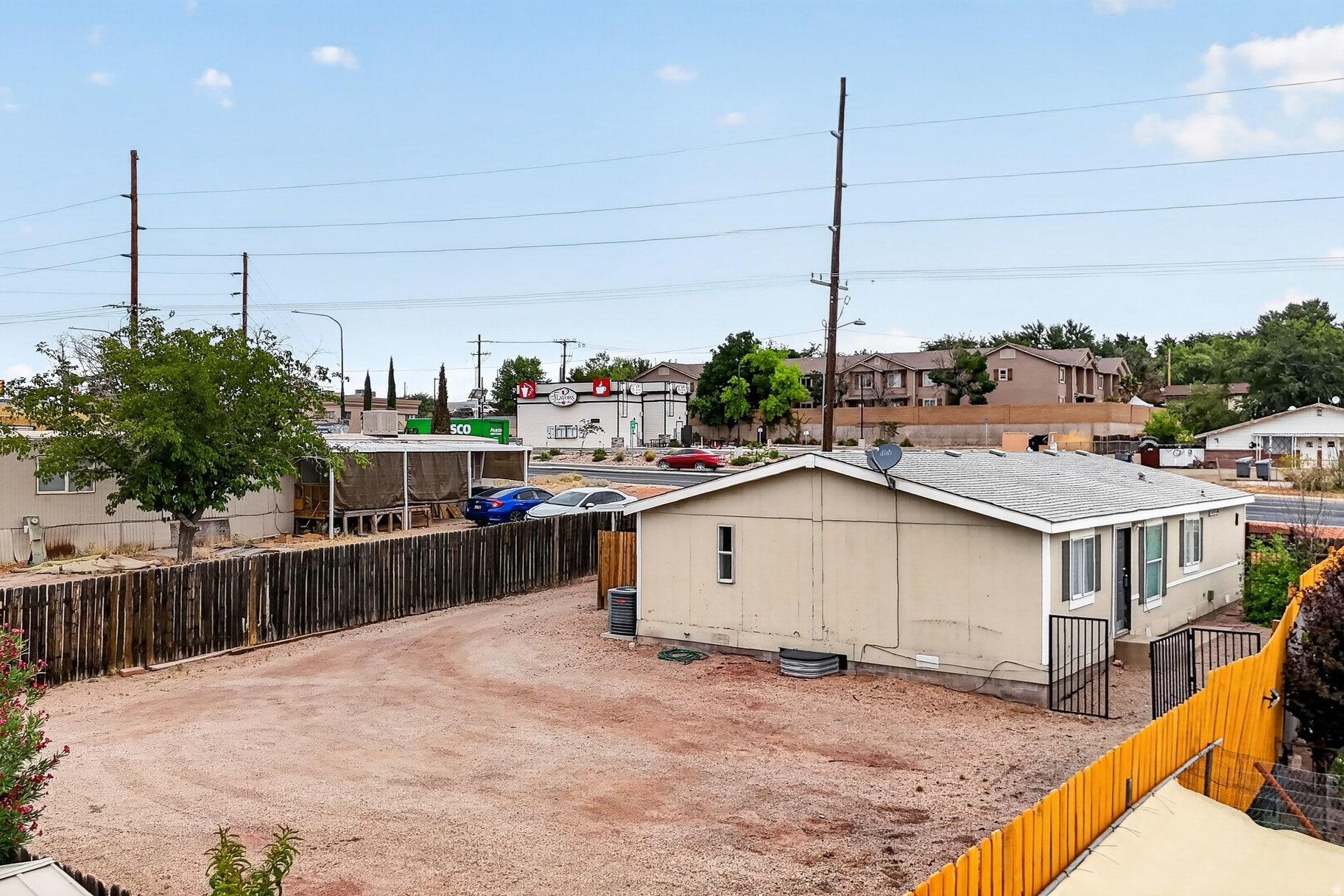 main property photo 30