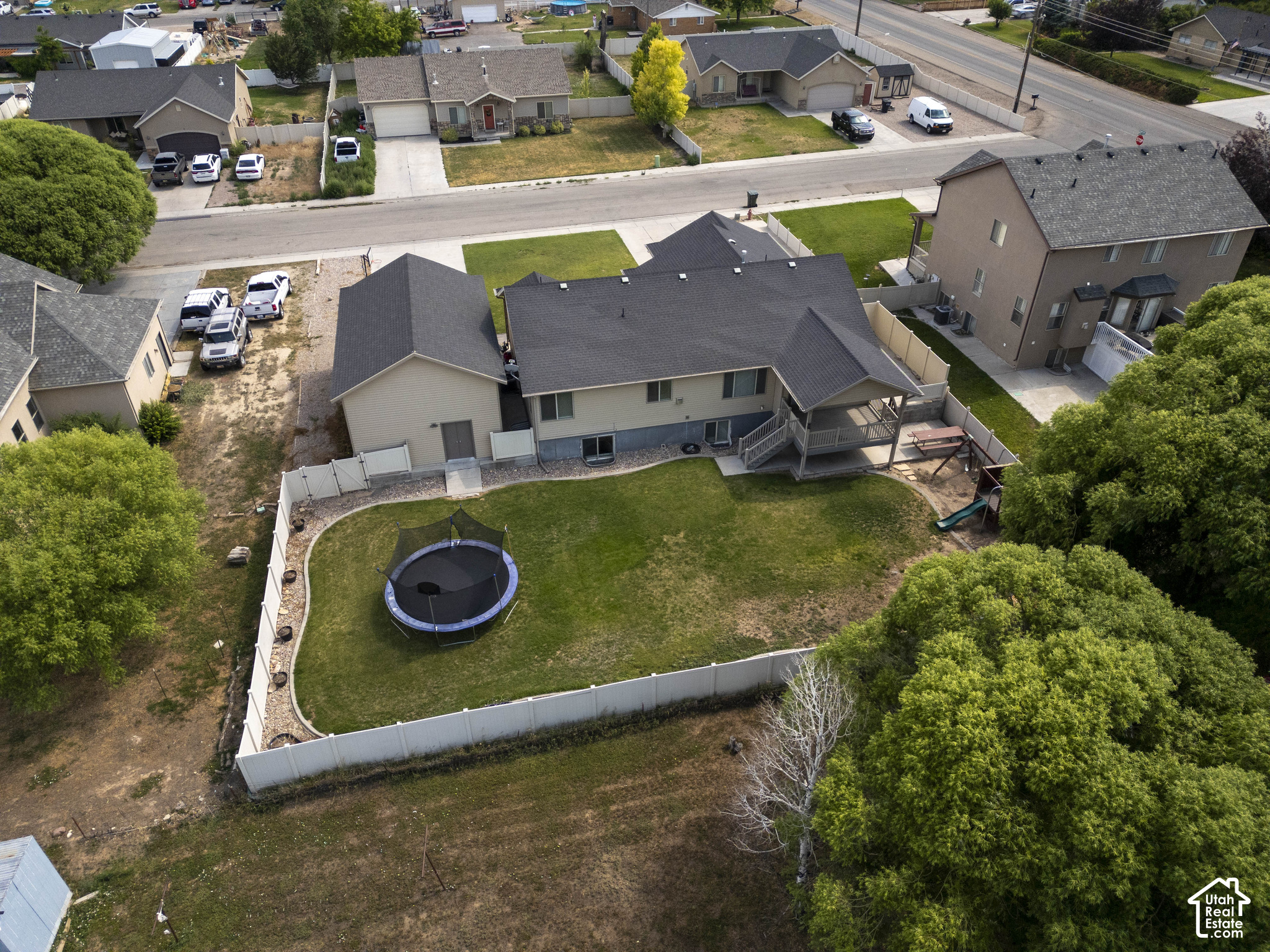 main property photo 42