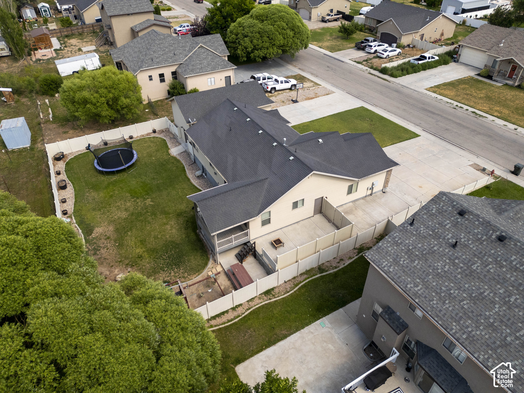 main property photo 43