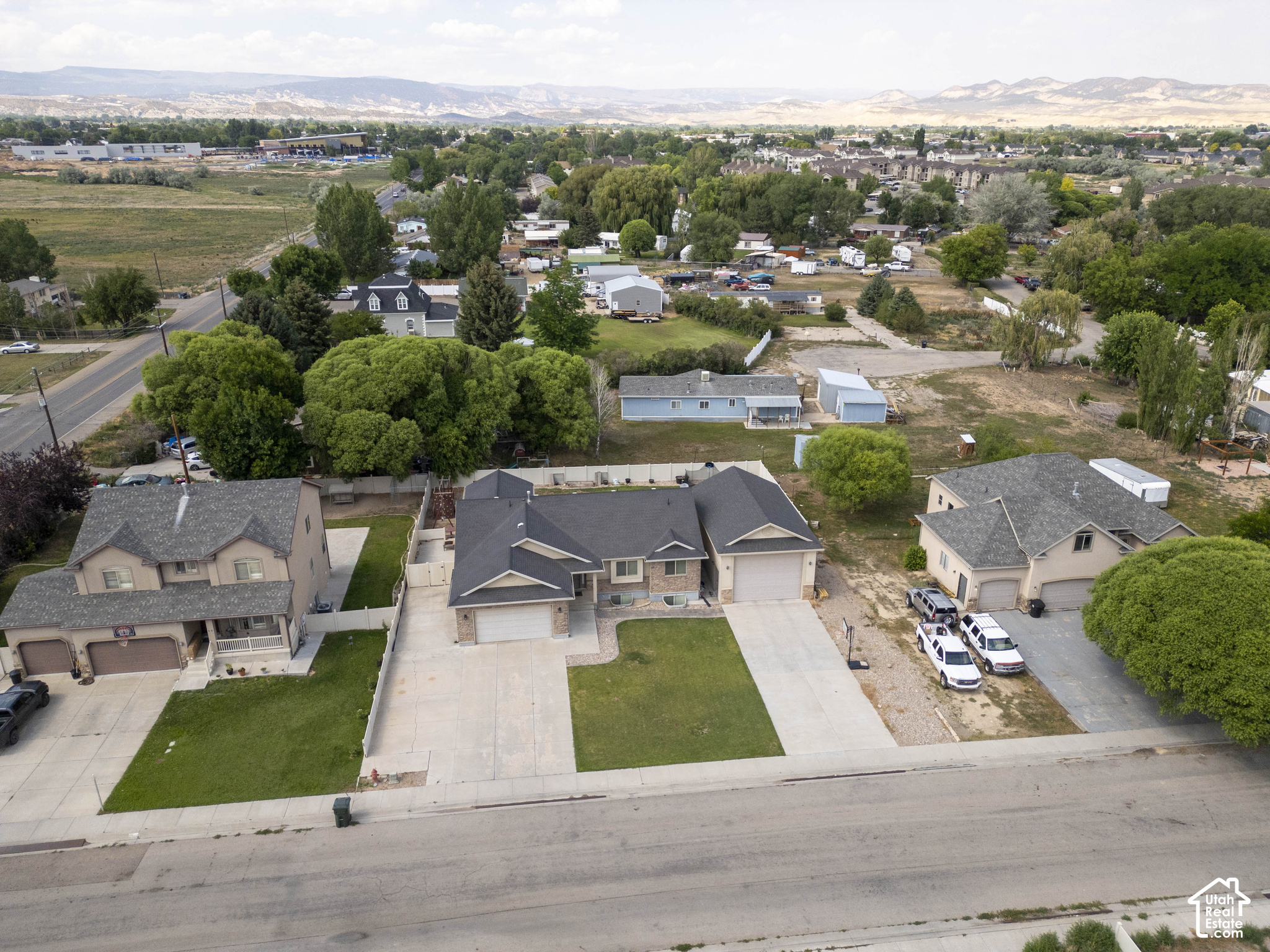 main property photo 46