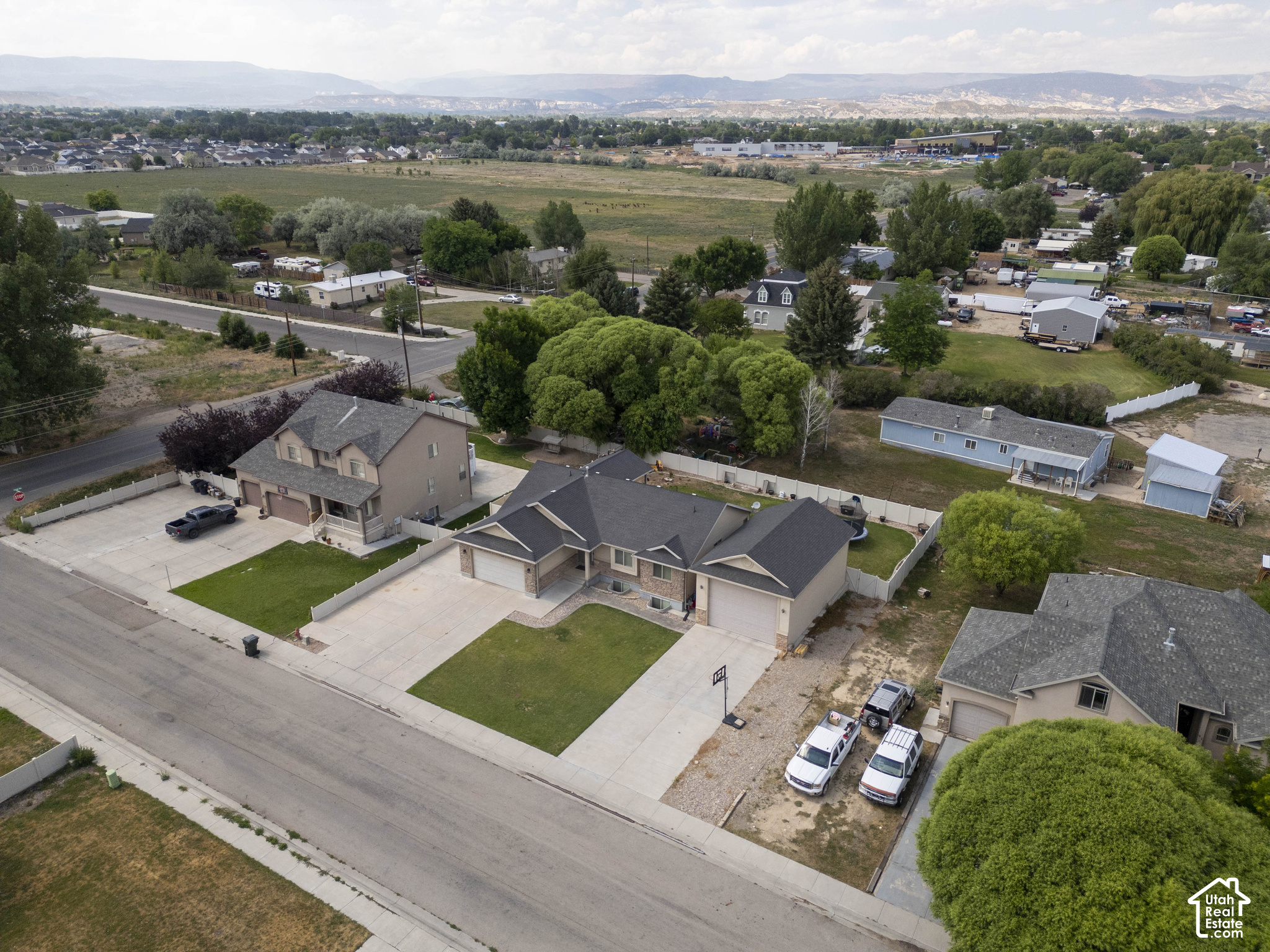 main property photo 47
