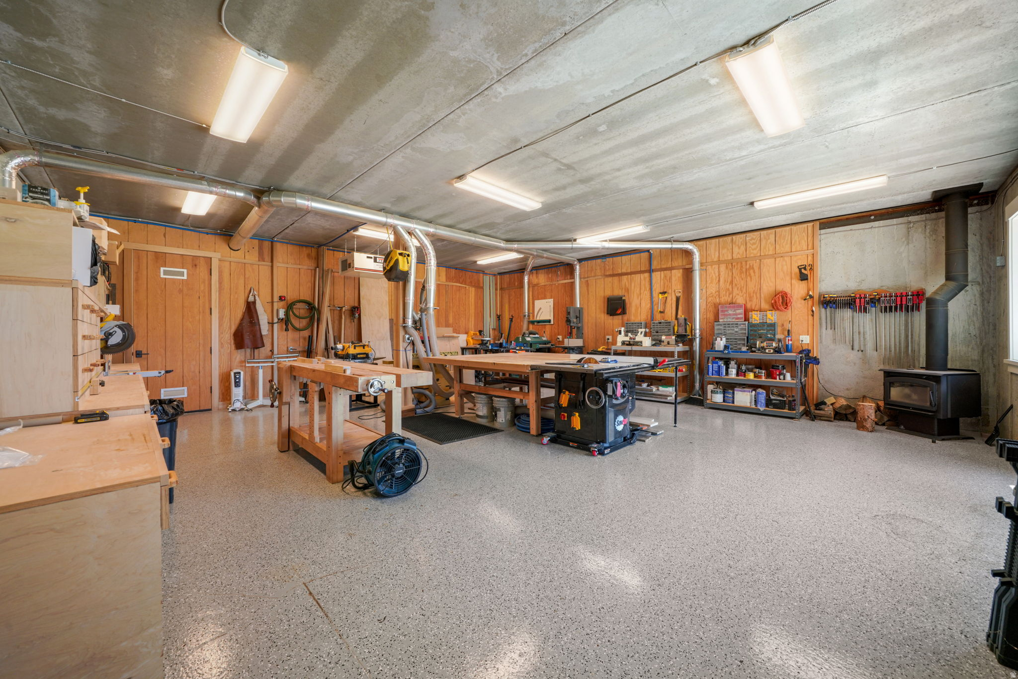 main property photo 70