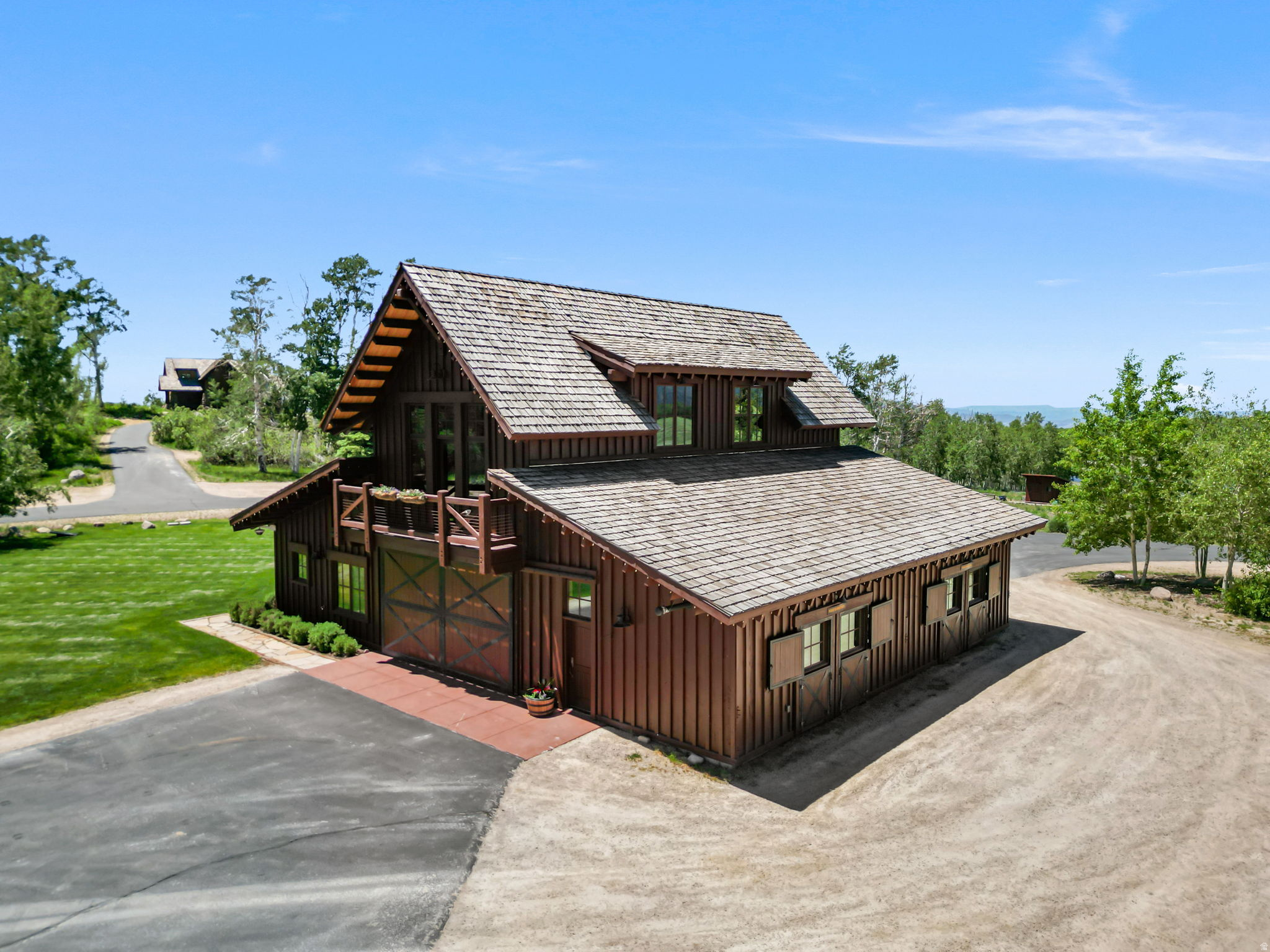 main property photo 81