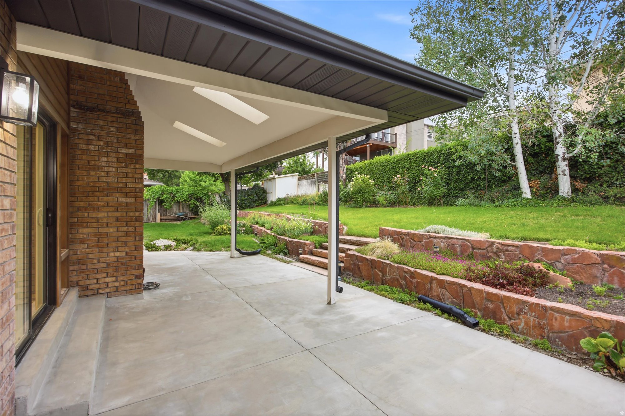 main property photo 51