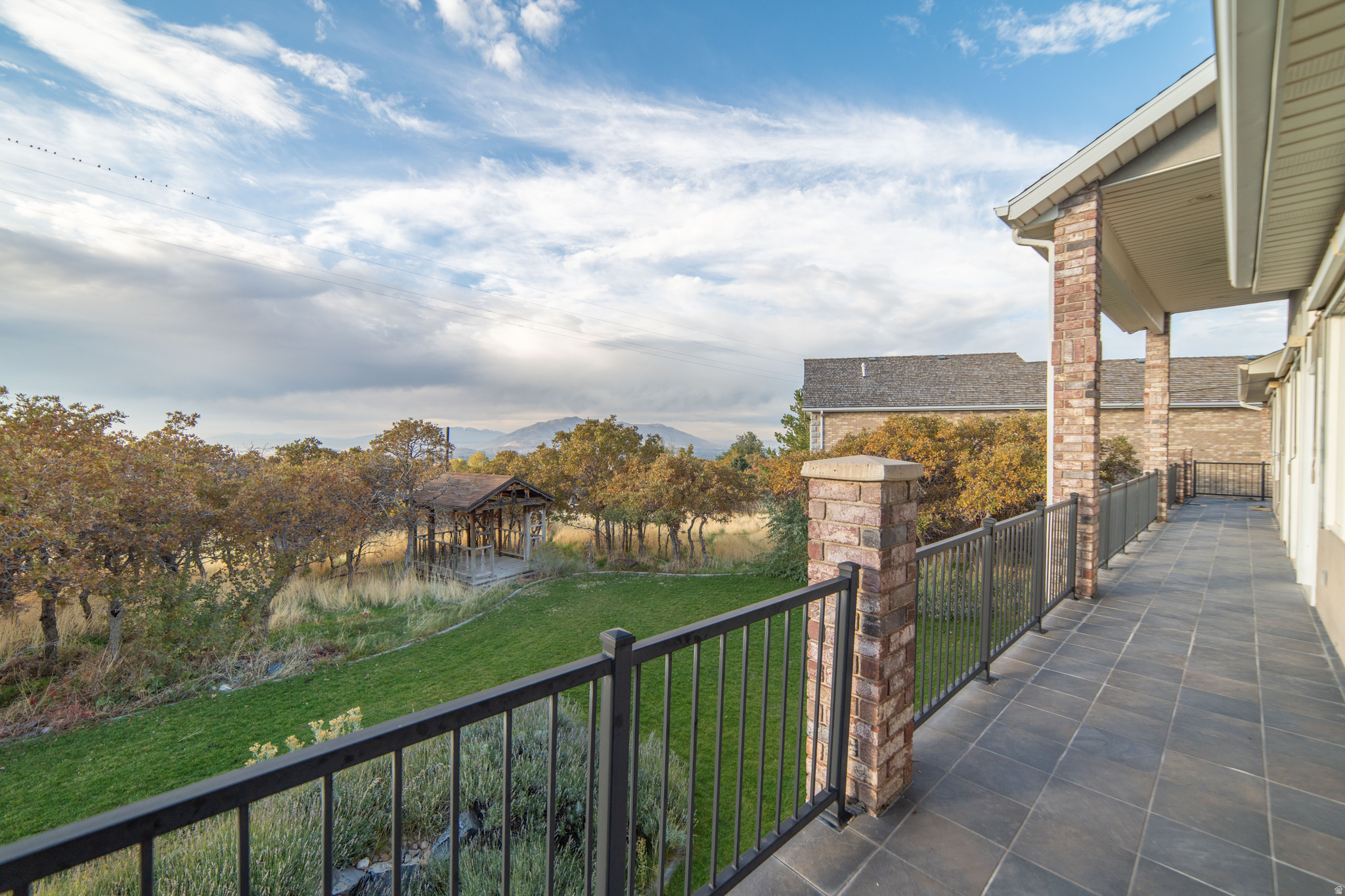 main property photo 33