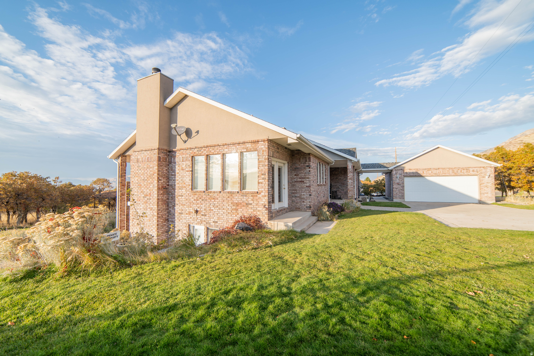 main property photo 37