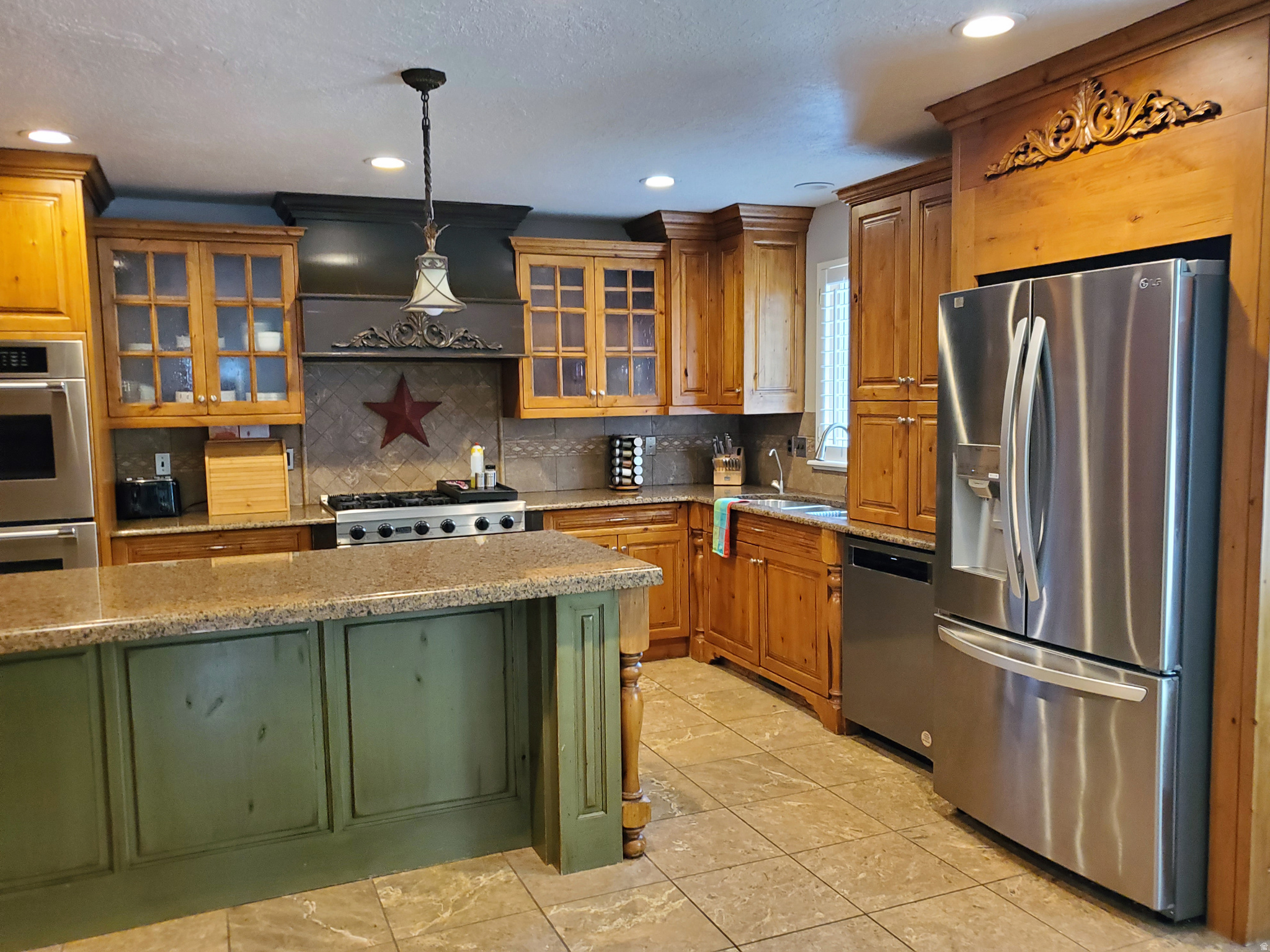 main property photo 6