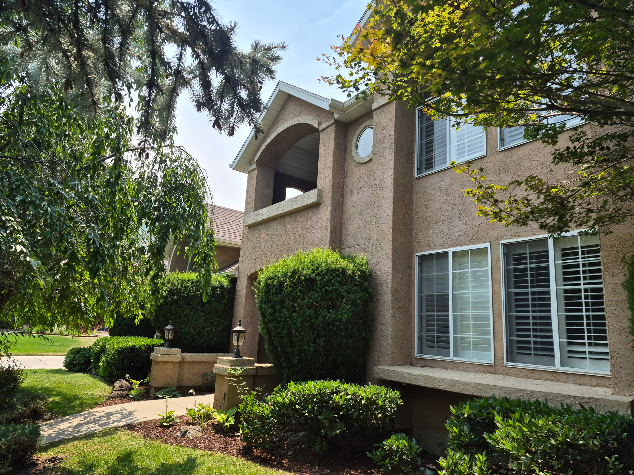 main property photo 0