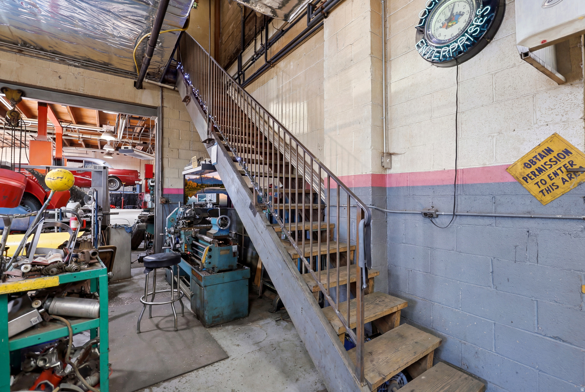 main property photo 23