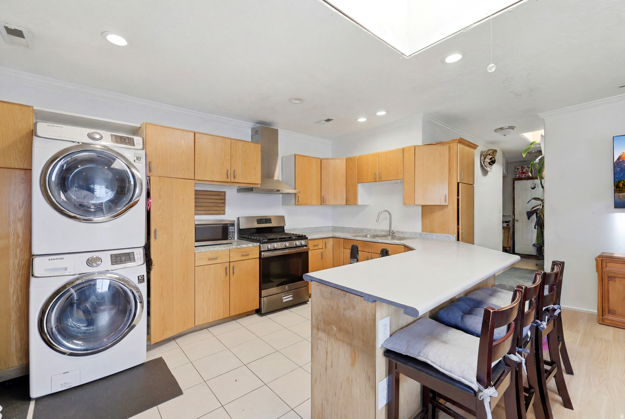 main property photo 8
