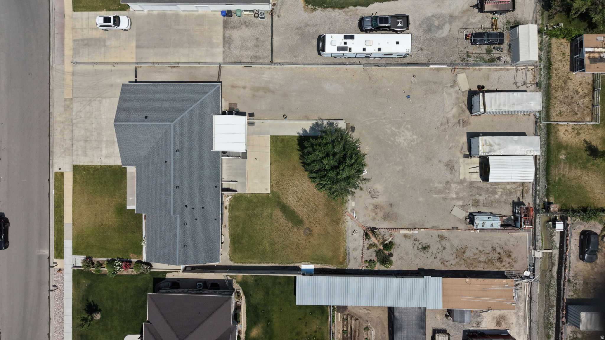 main property photo 48